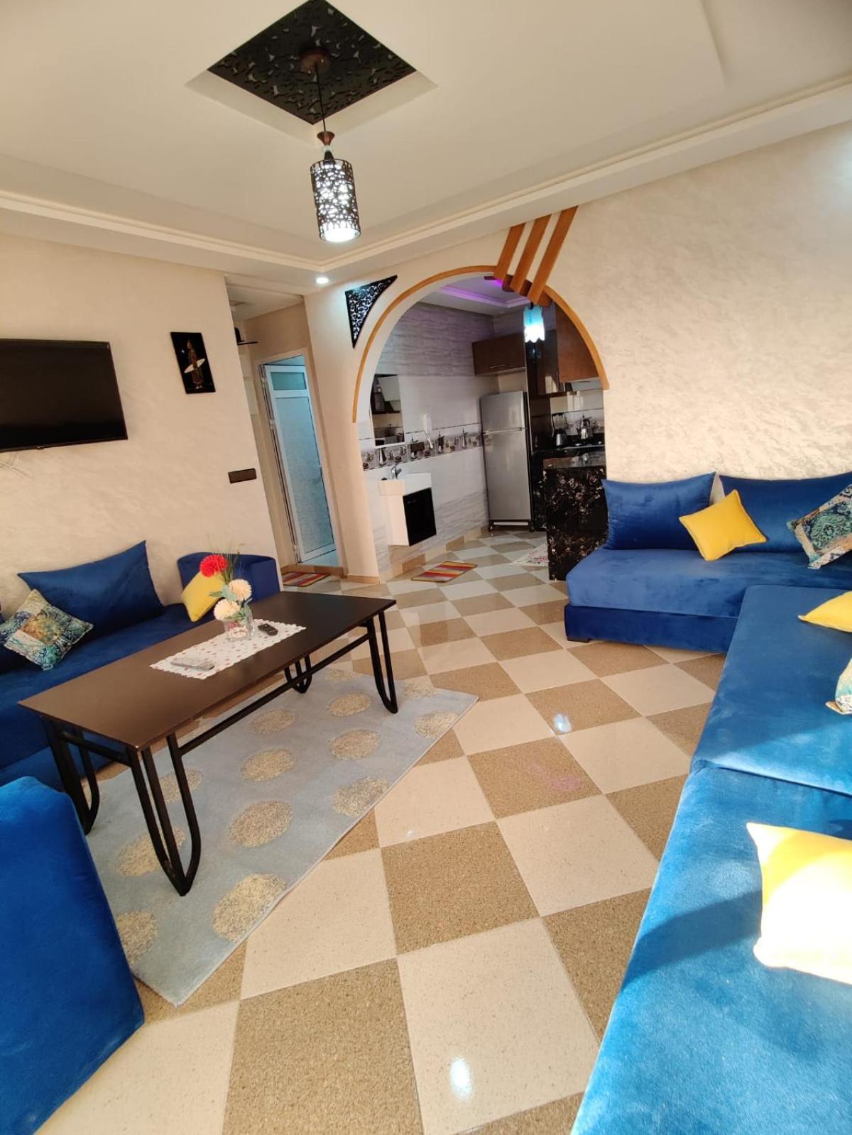 Apartment with Sea View - Photo 8
