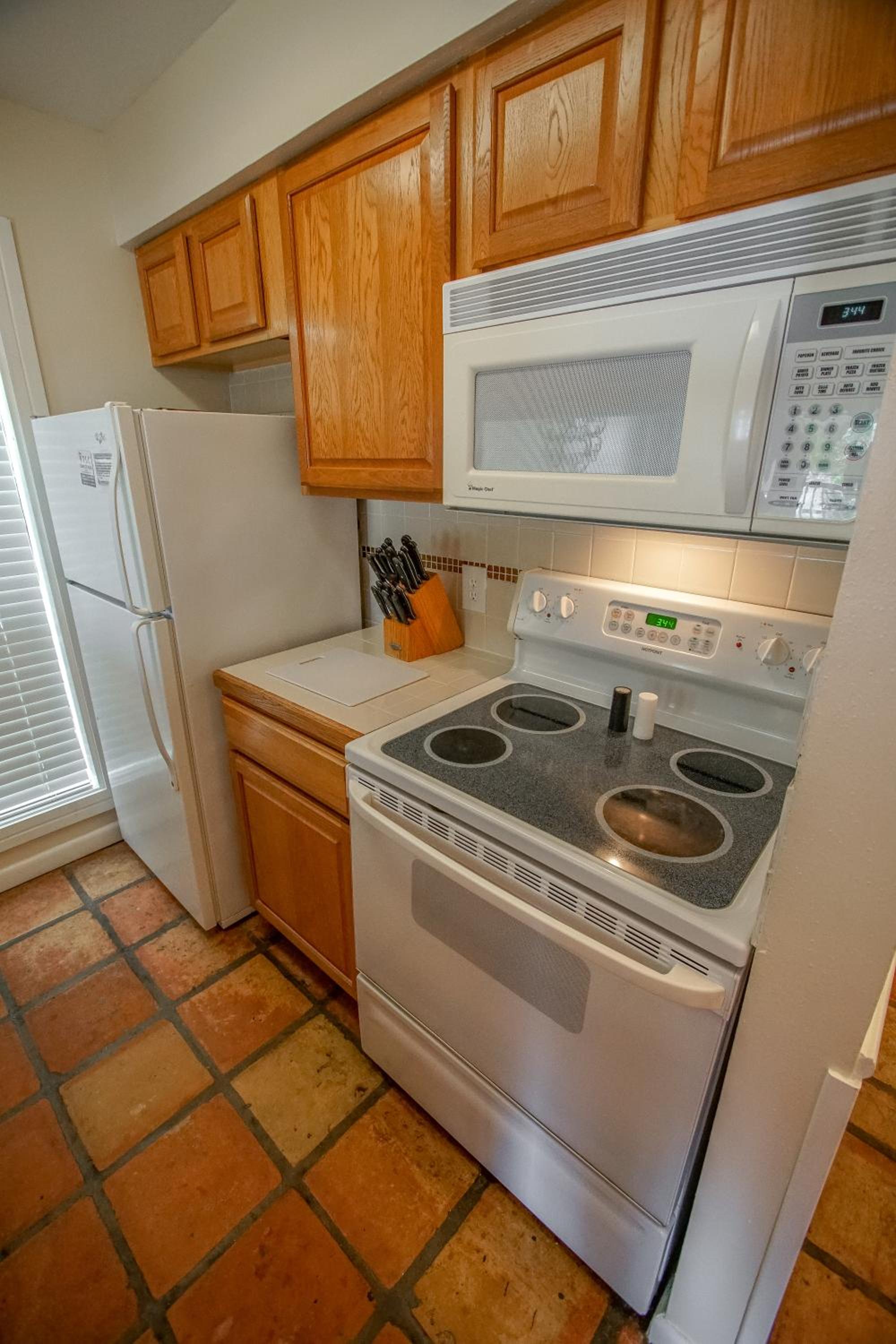 Three-Bedroom Townhouse photo 2