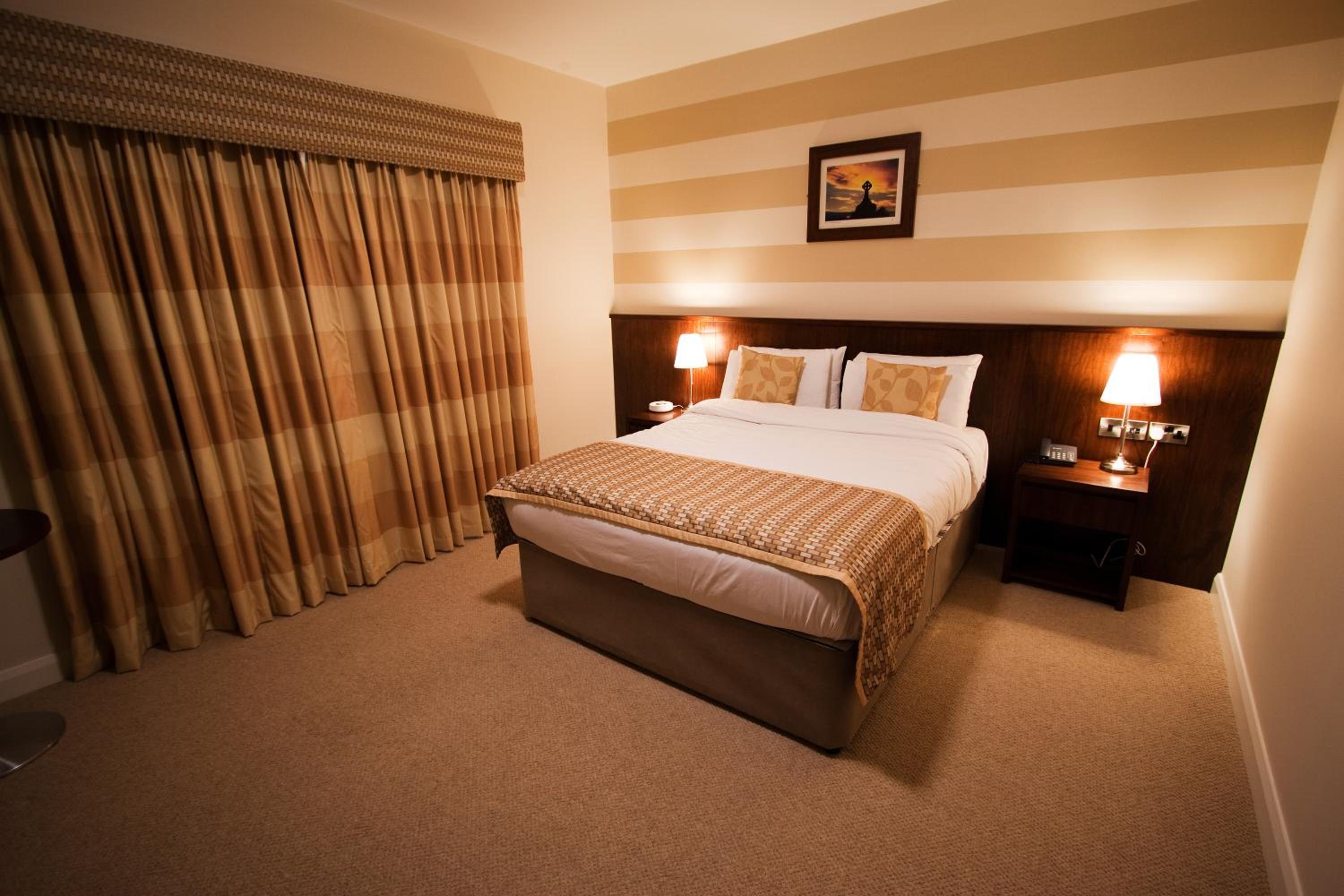 Deluxe King Room photo 1