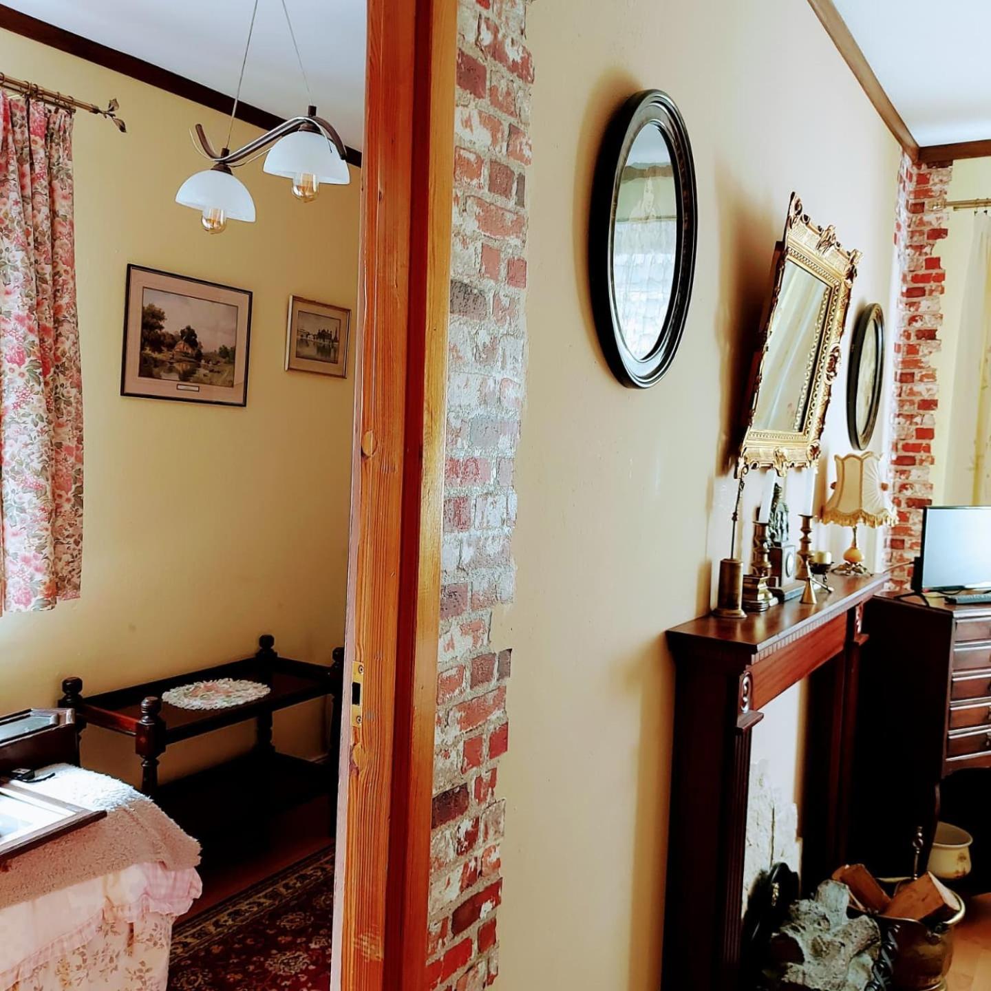Triple Room with Private Bathroom photo 3