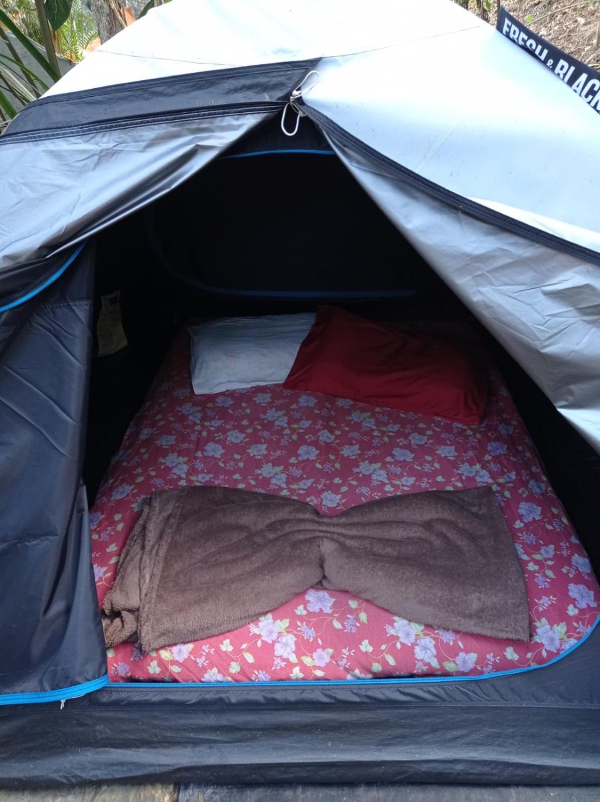Tent - Photo 3