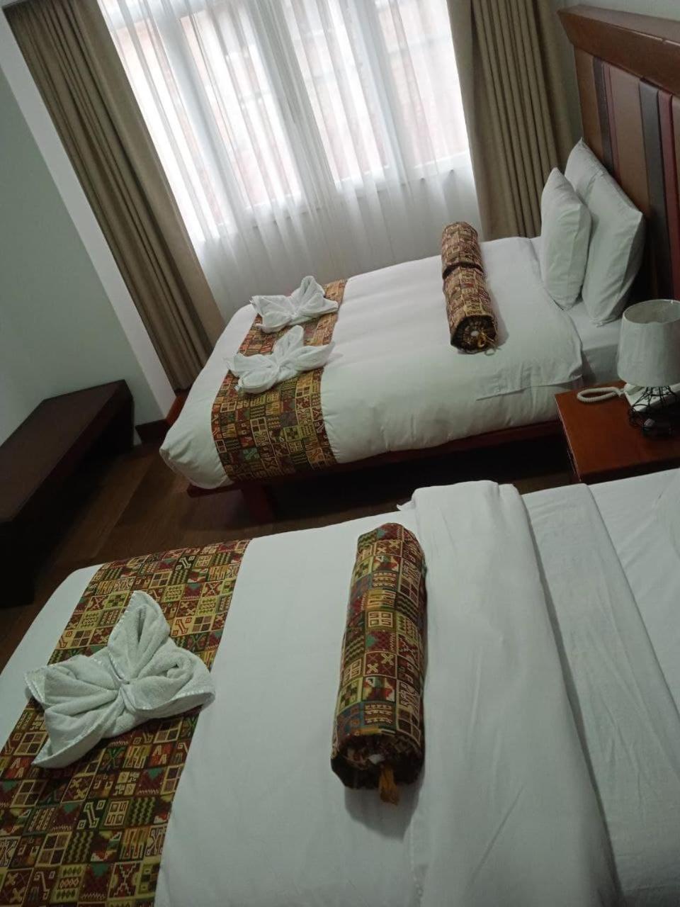 Queen Room with Two Queen Beds photo 1