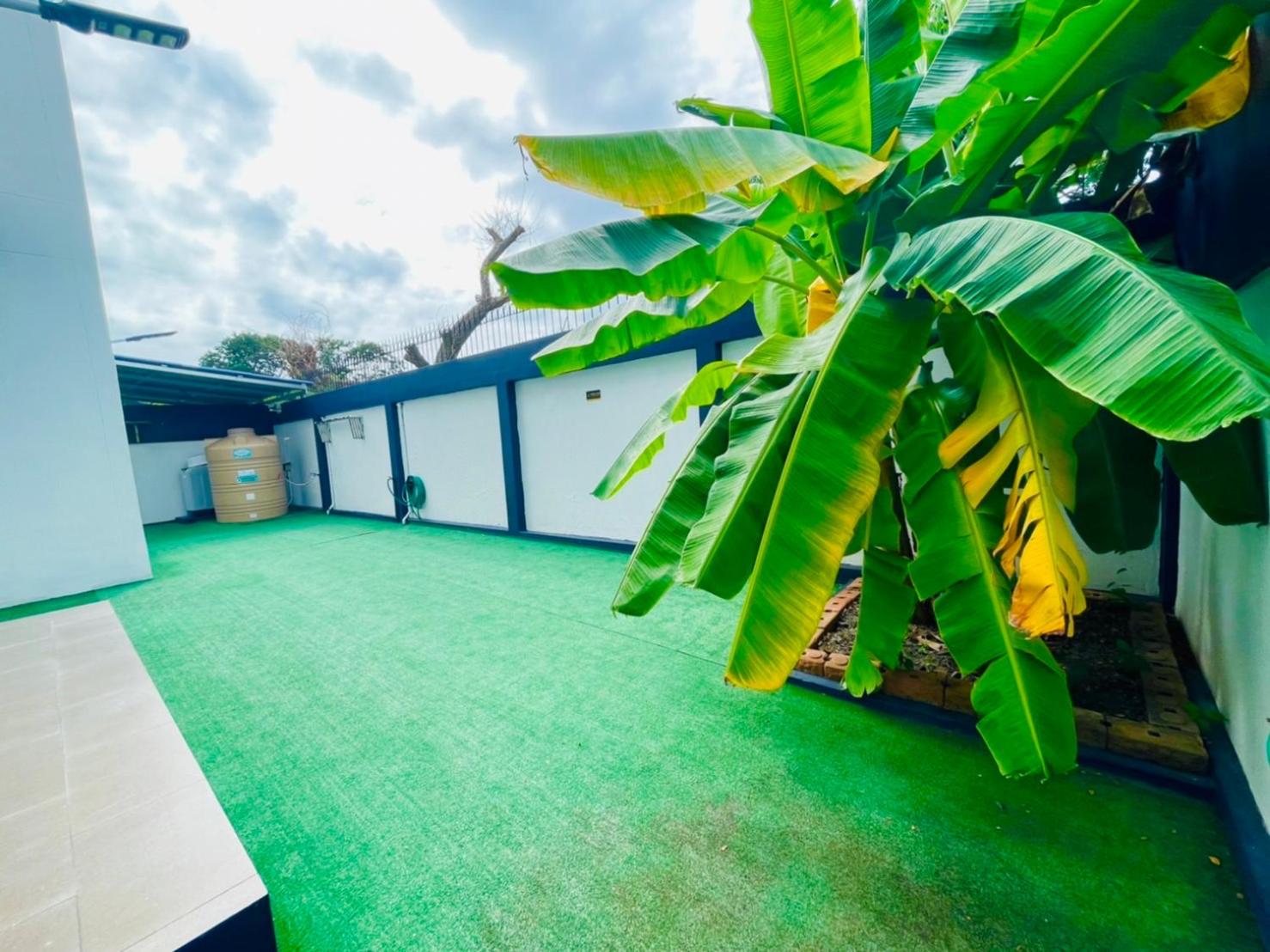 Villa with Private Pool - Photo 29