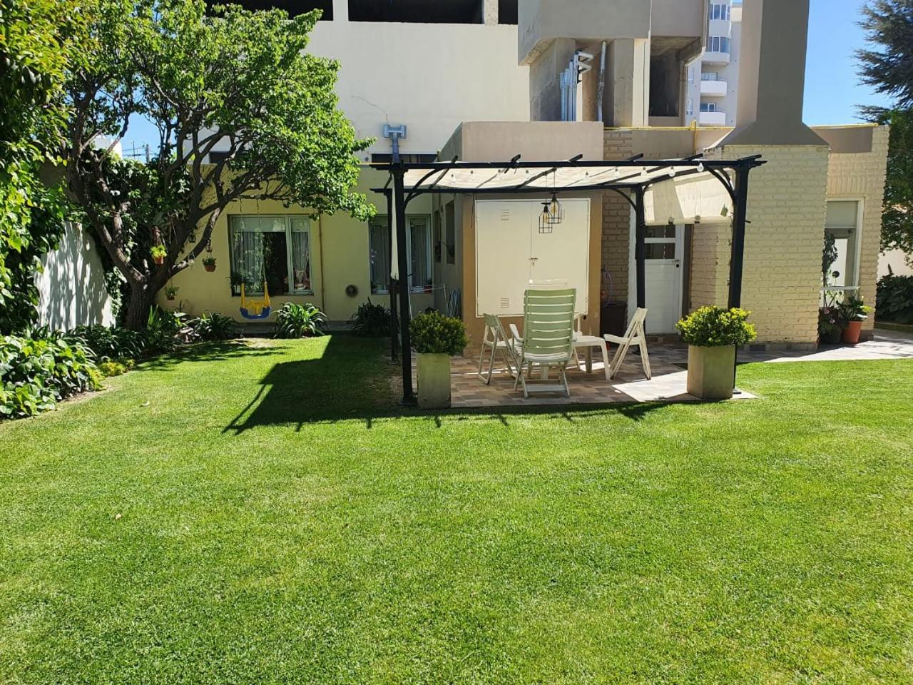 Two-Bedroom House photo 3