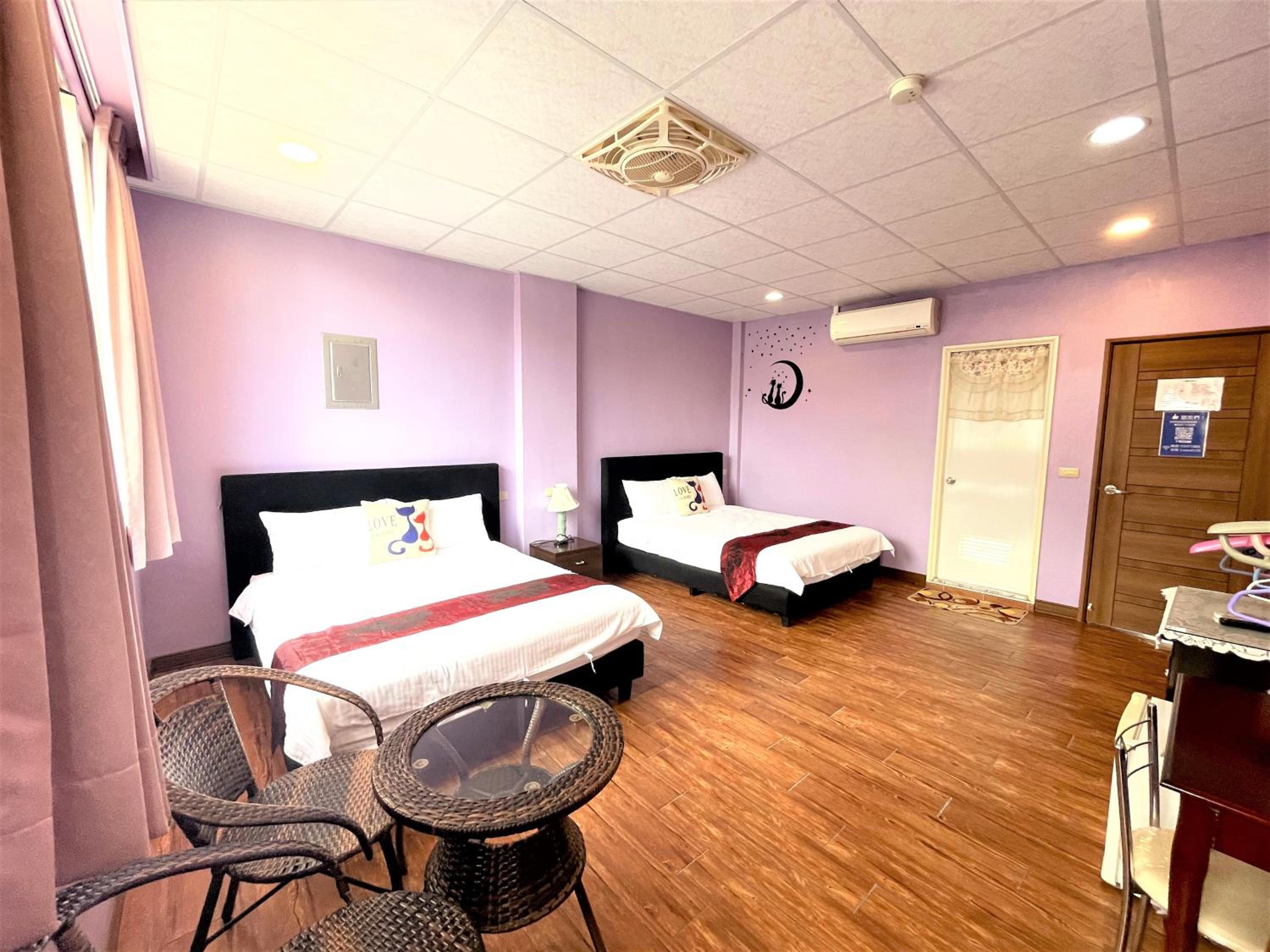 Standard Quadruple Room photo 2