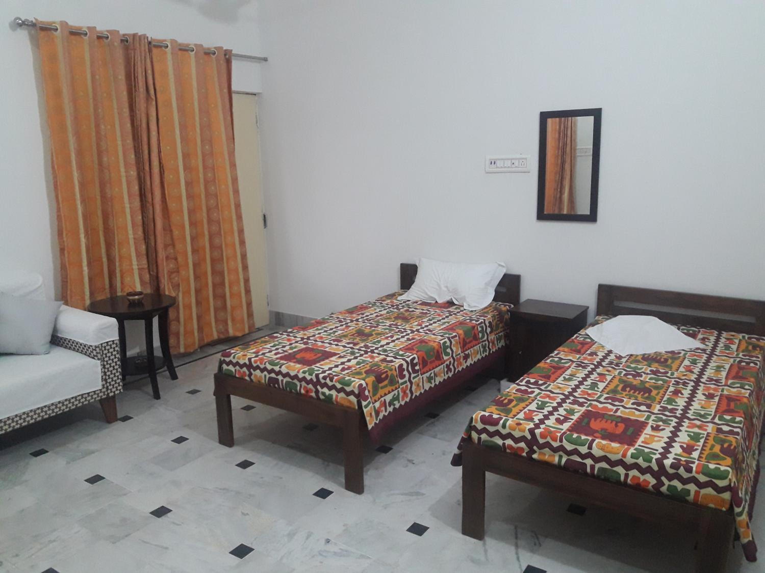 Double Room With Private Bathroom photo 1