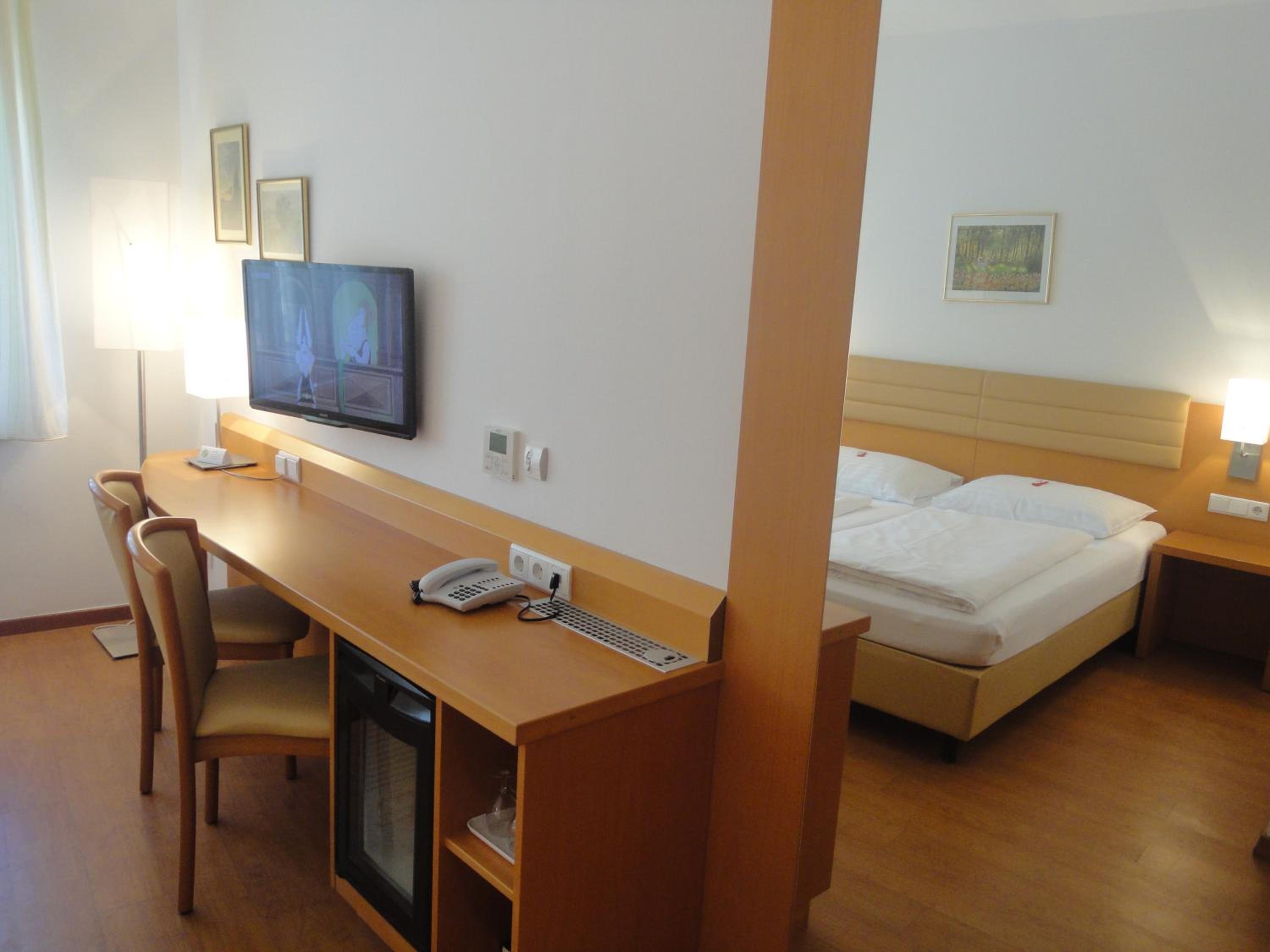 Double Room - Photo 18
