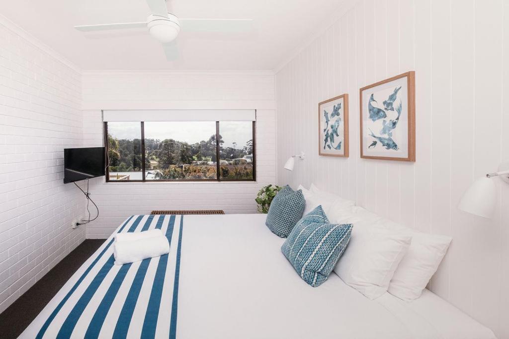 Two-Bedroom Apartment with Balcony photo 2
