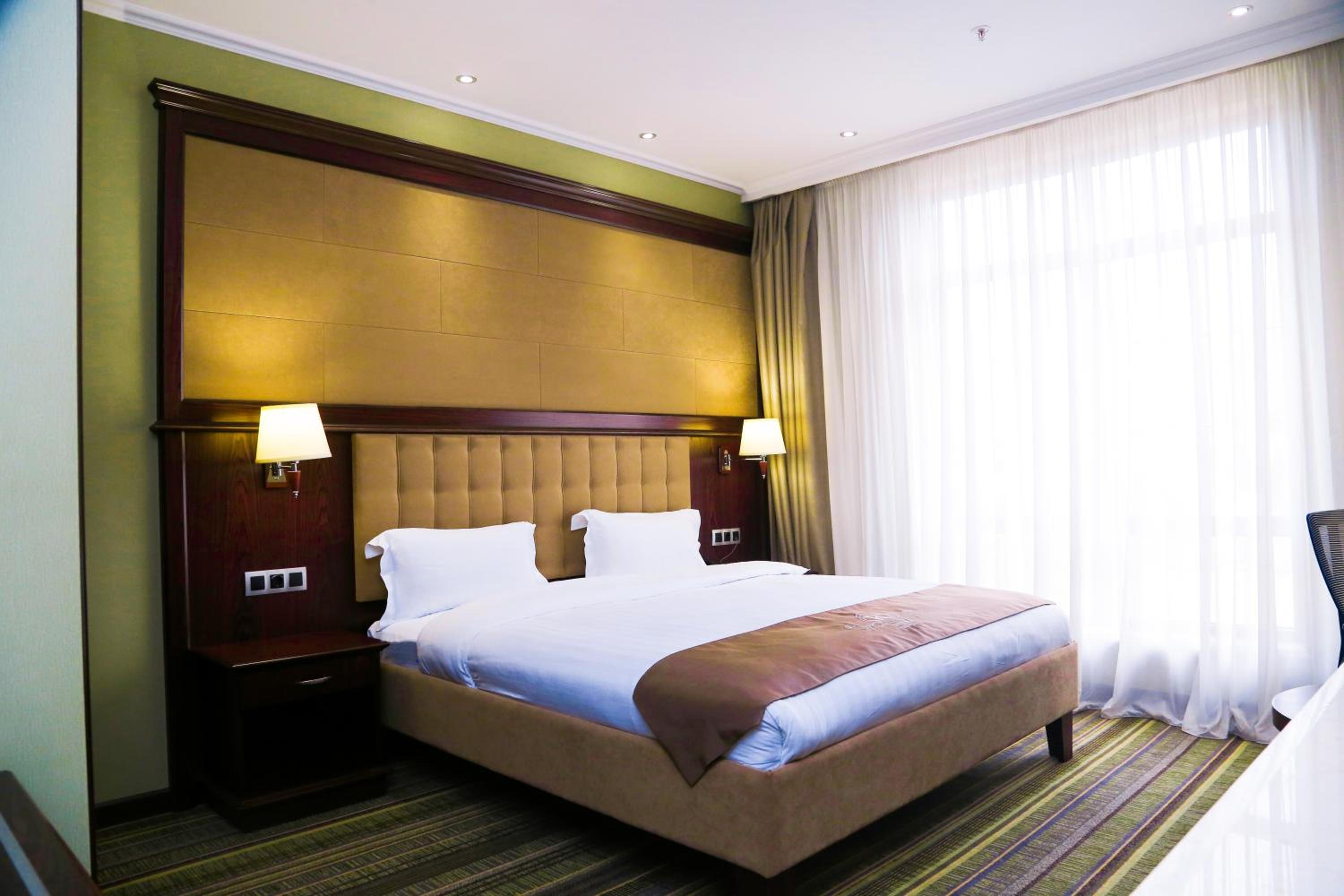Standard King Room photo 1