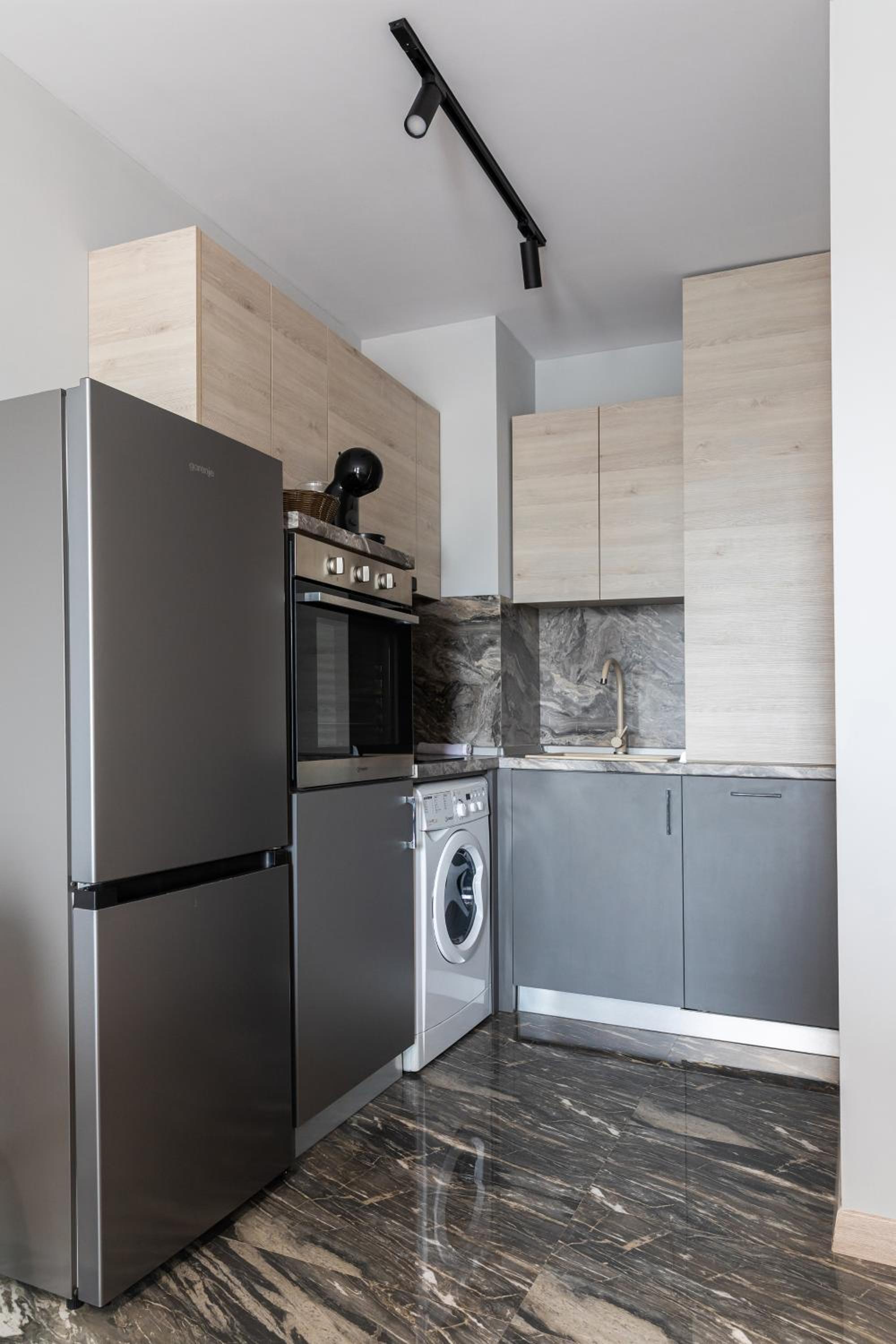 One-Bedroom Apartment - Photo 8