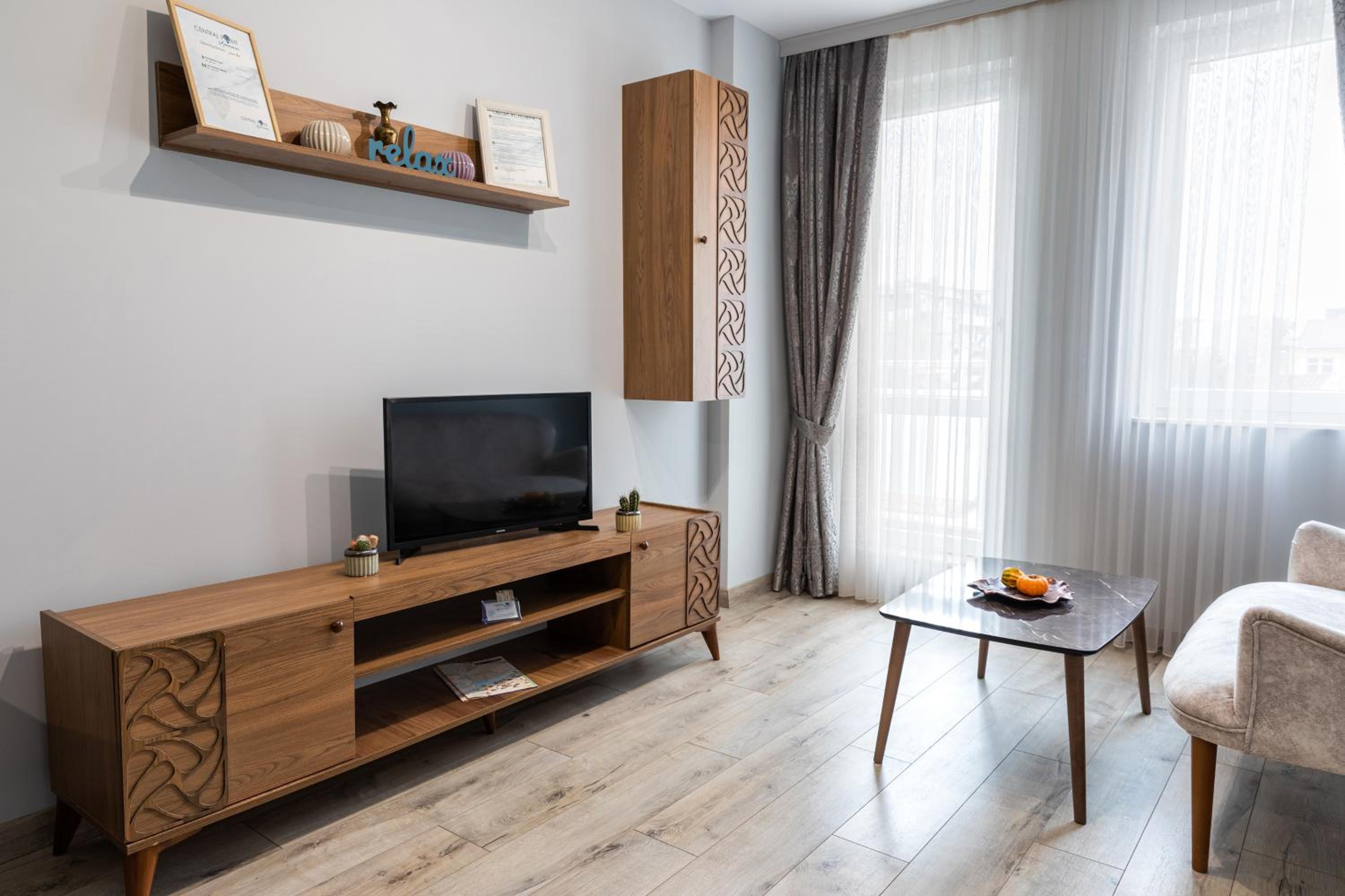 One-Bedroom Apartment - Photo 13