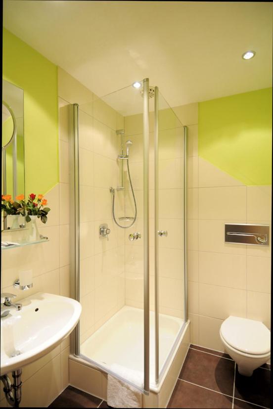 Standard Double Room - Photo 2