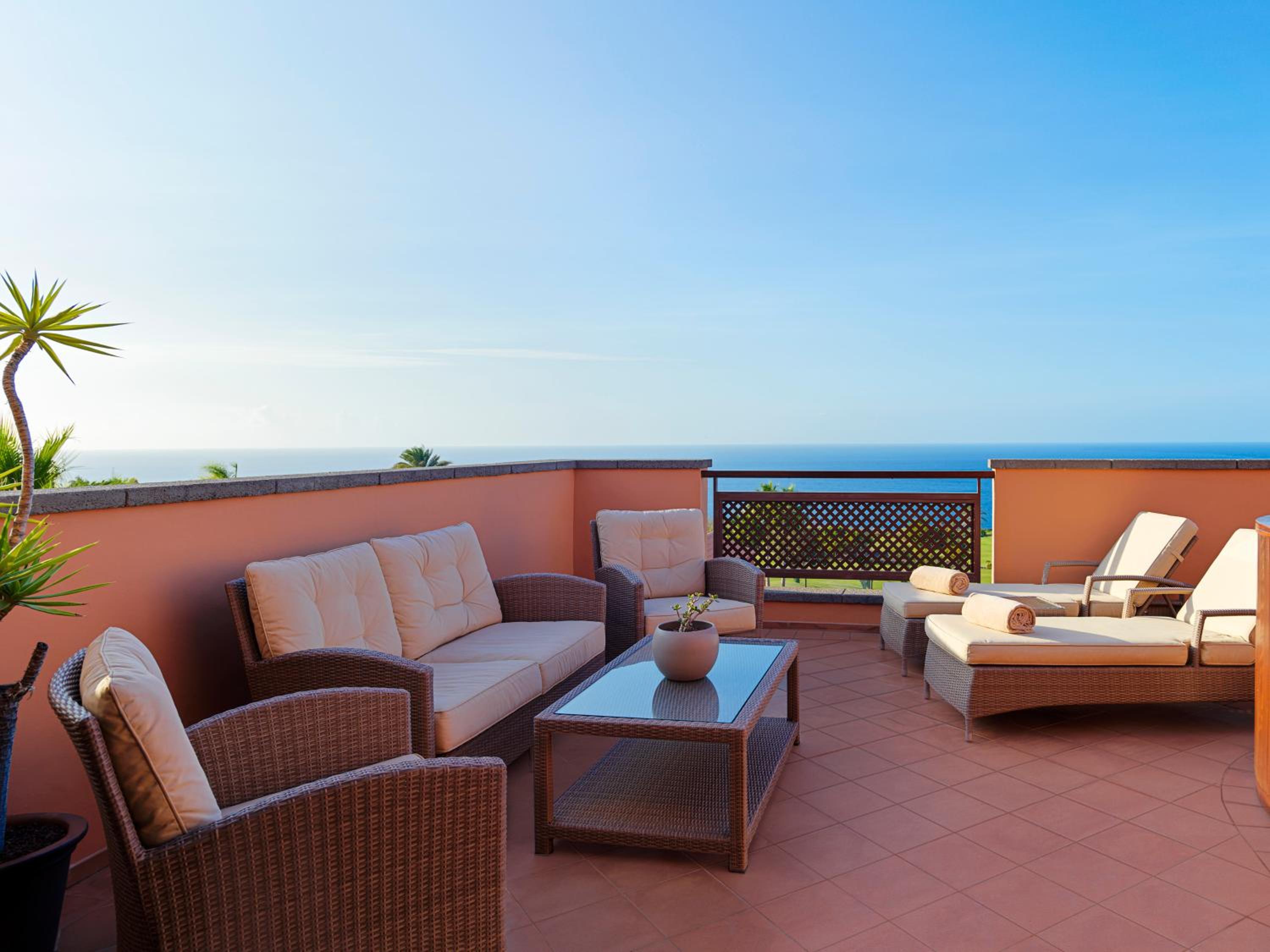 Suite with Whirlpool and Sea View