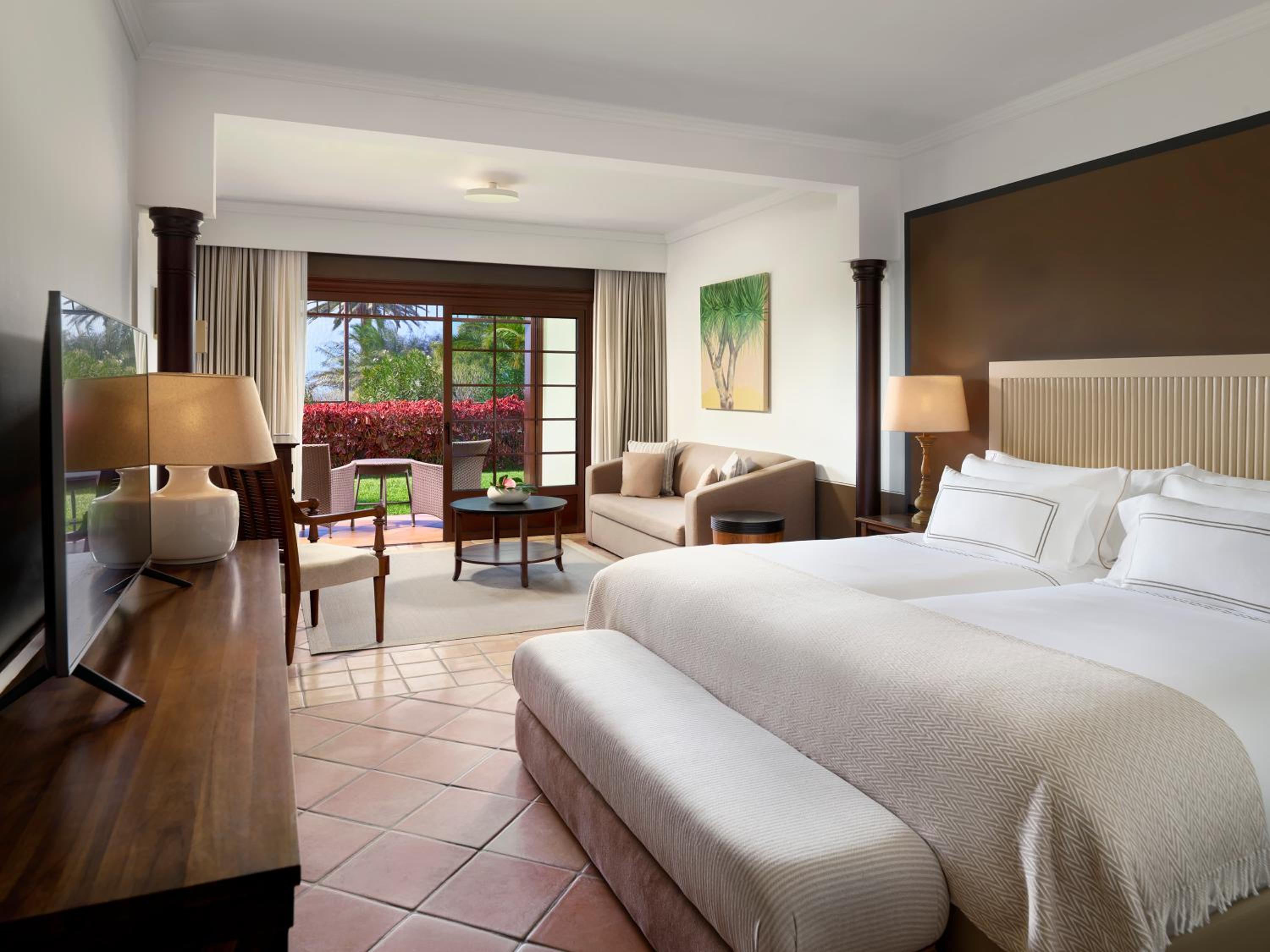 Singular Junior Suite