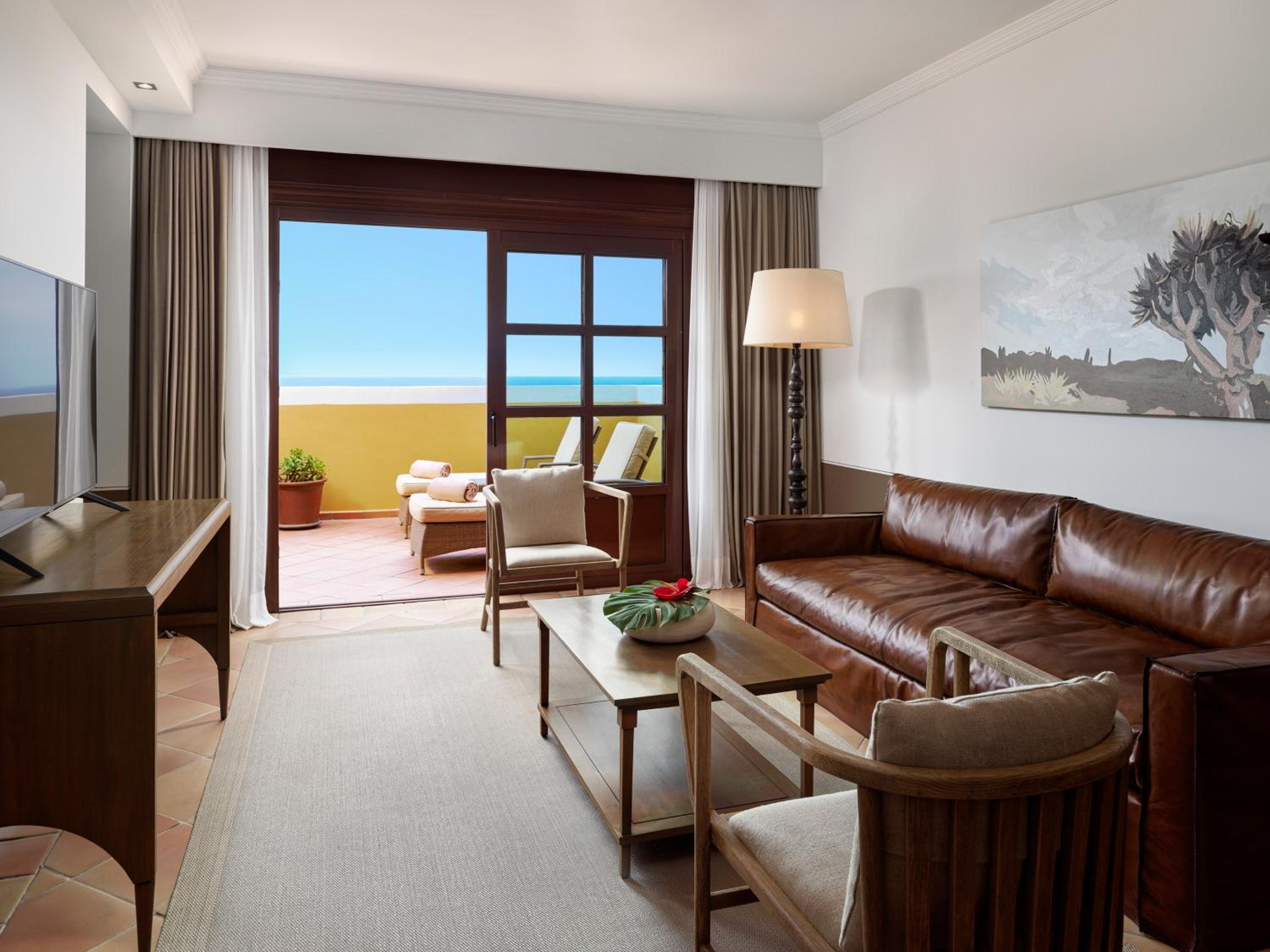 Suite with Sea View thumbnail 5