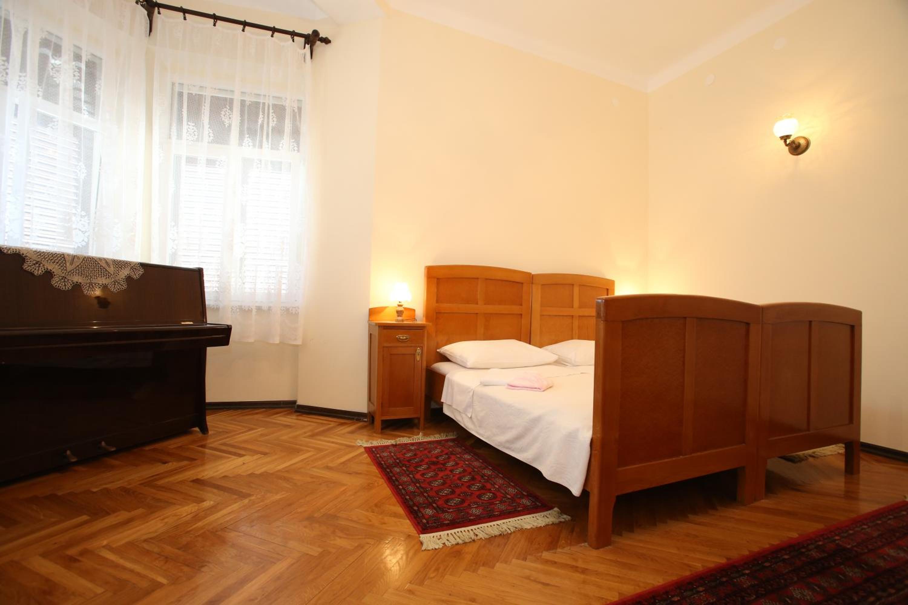 Double or Twin Room with Private External Bathroom
