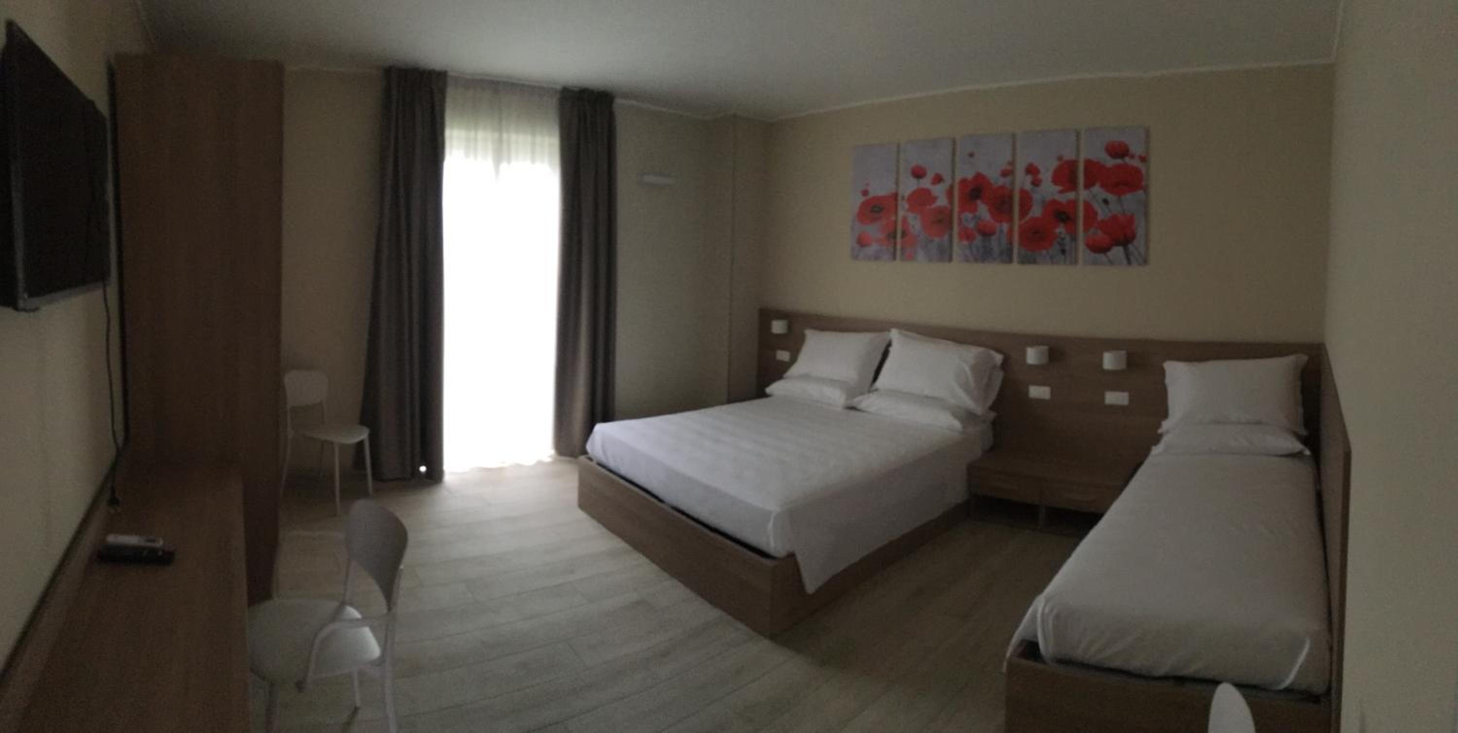 Triple Room - Photo 1