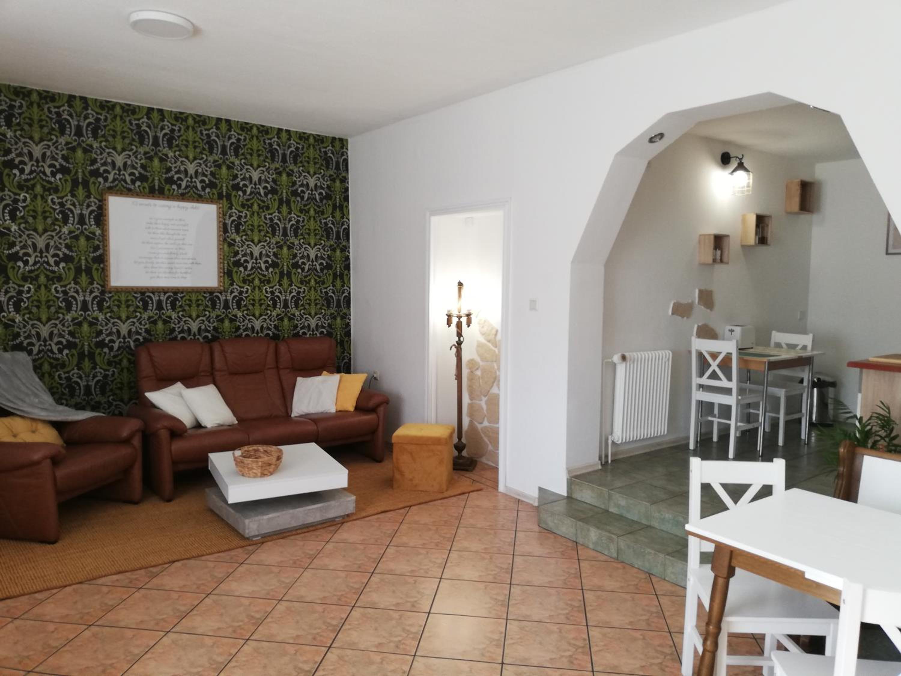 Apartment - Ground Floor - Photo 3