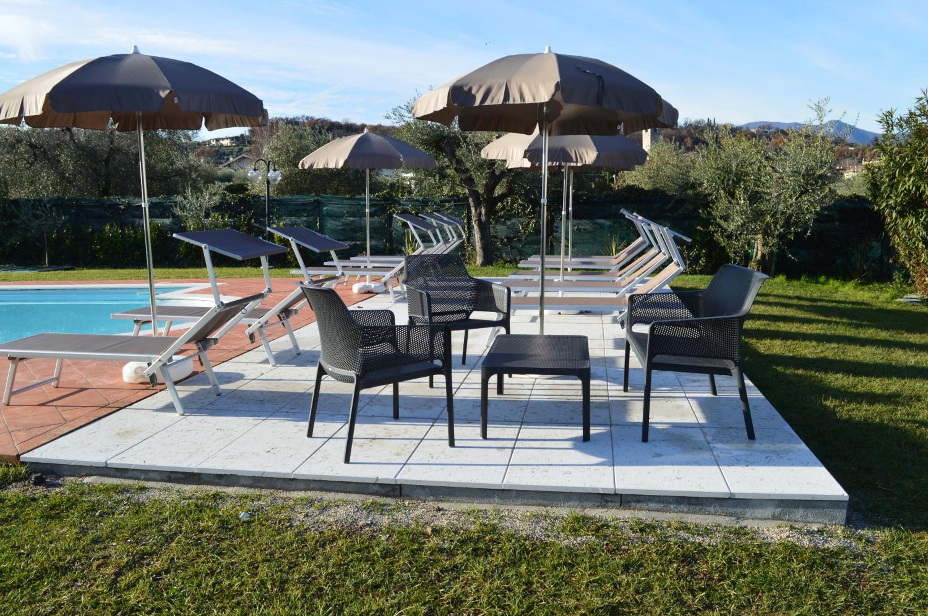 Standard Double or Twin Room with Balcony - Photo 11