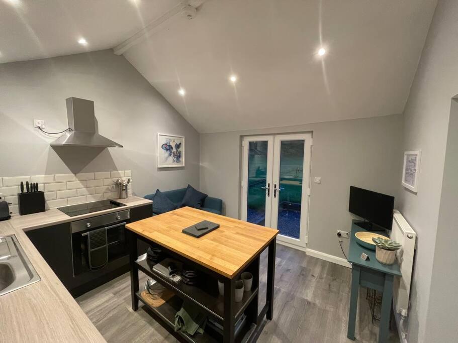 One-Bedroom House - Photo 10