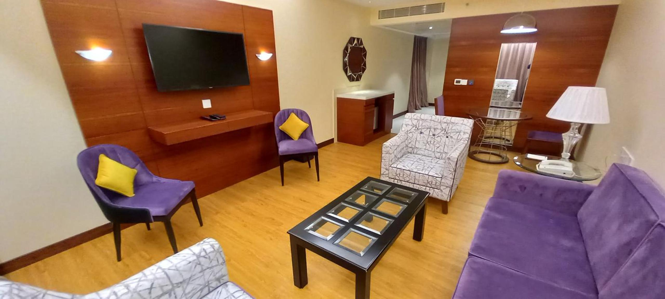 Suite - 1 Double Bed 62Sqm Free Wifi