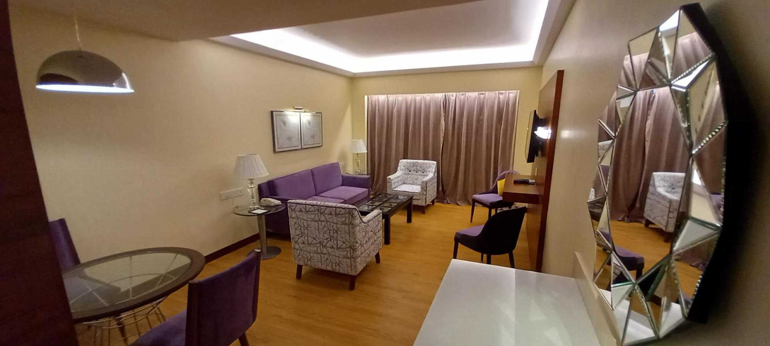 Suite - 1 Double Bed 62Sqm Free Wifi