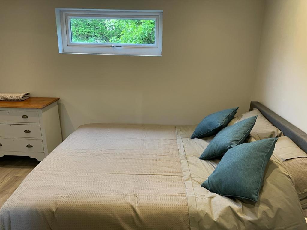 One-Bedroom House - Photo 3