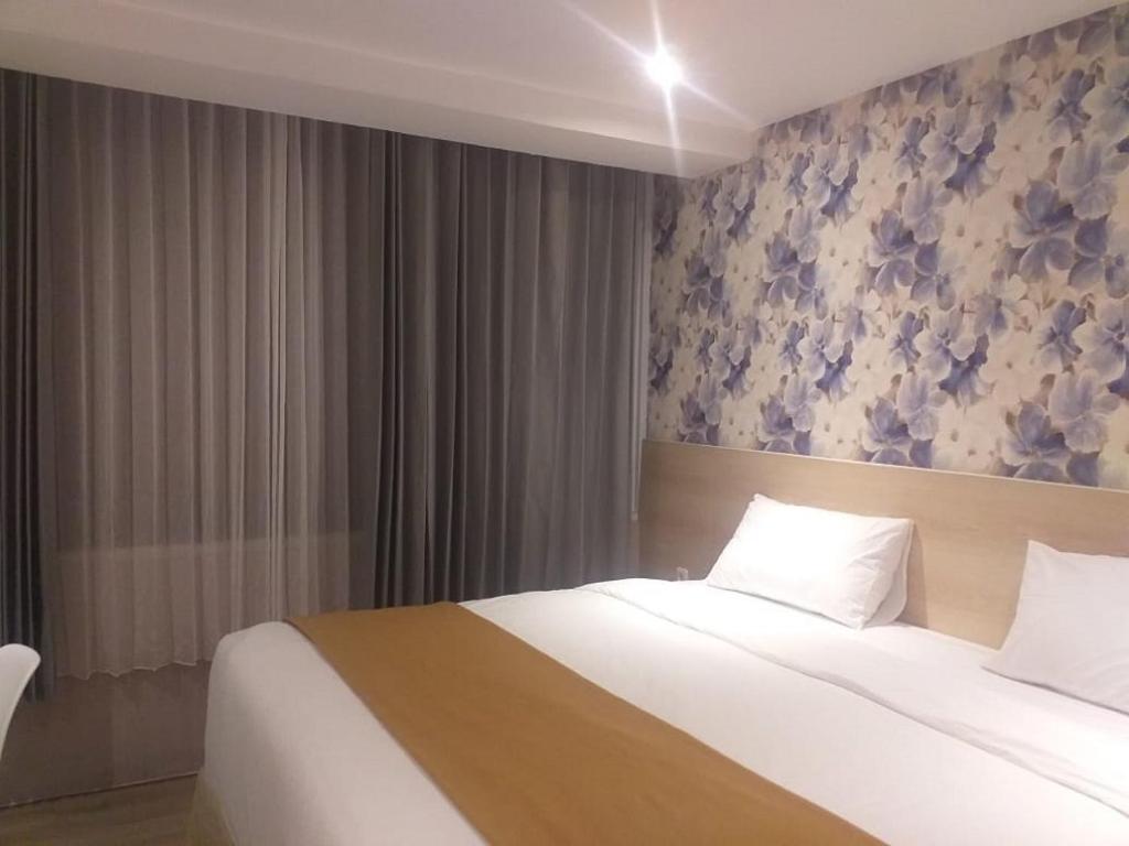 Superior Double or Twin Room - Photo 2