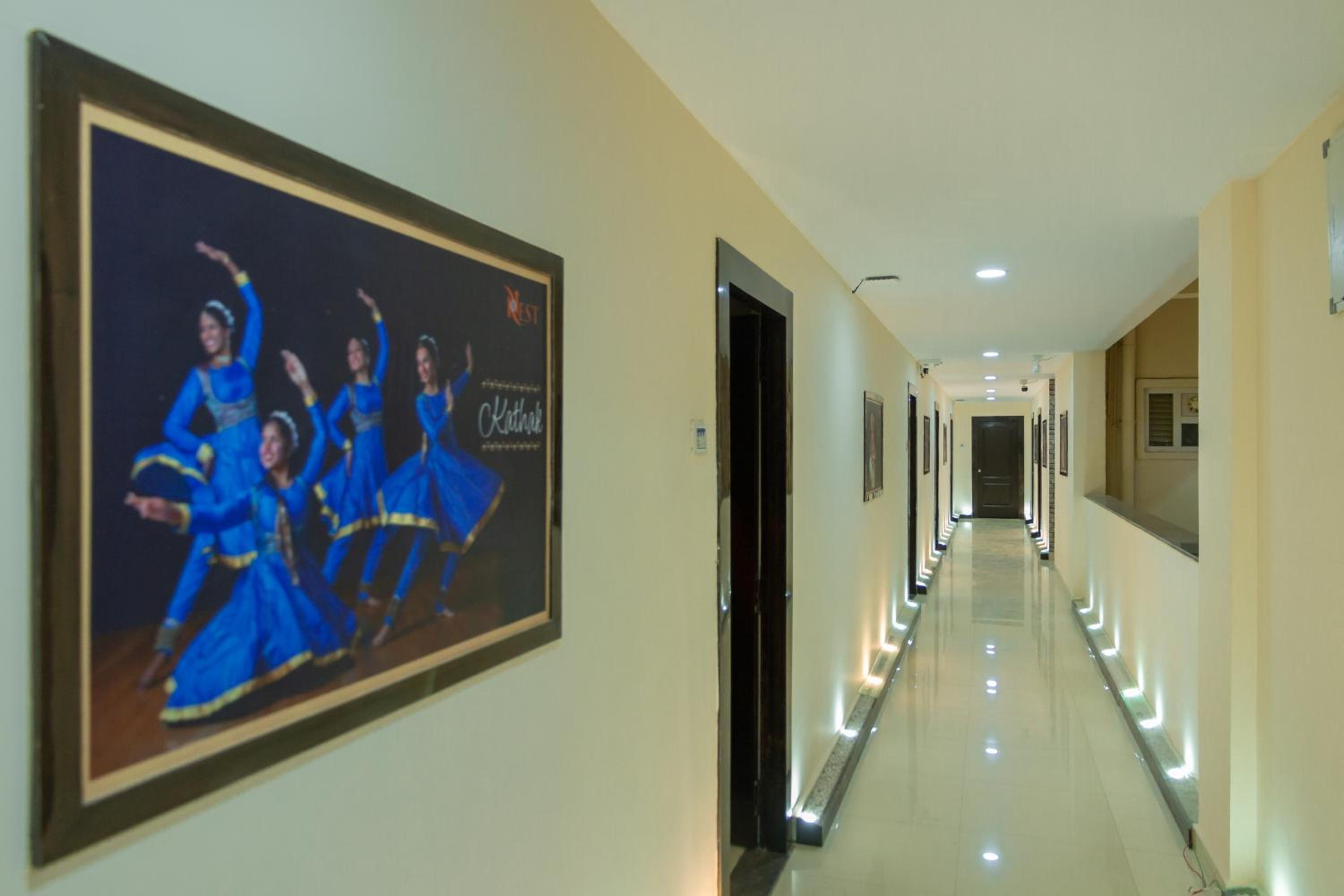Deluxe Room - Photo 4
