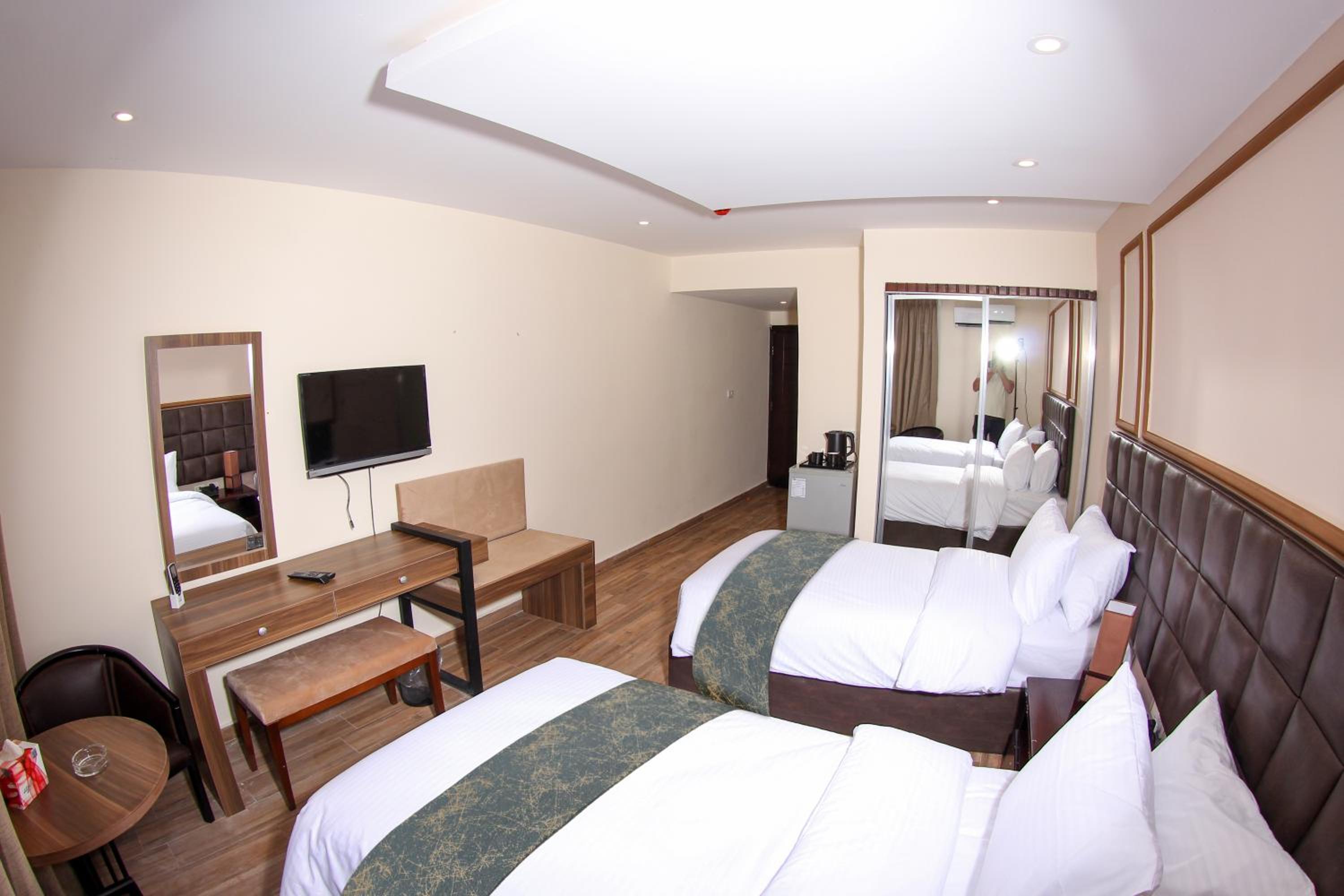 Superior Double or Twin Room - Photo 21