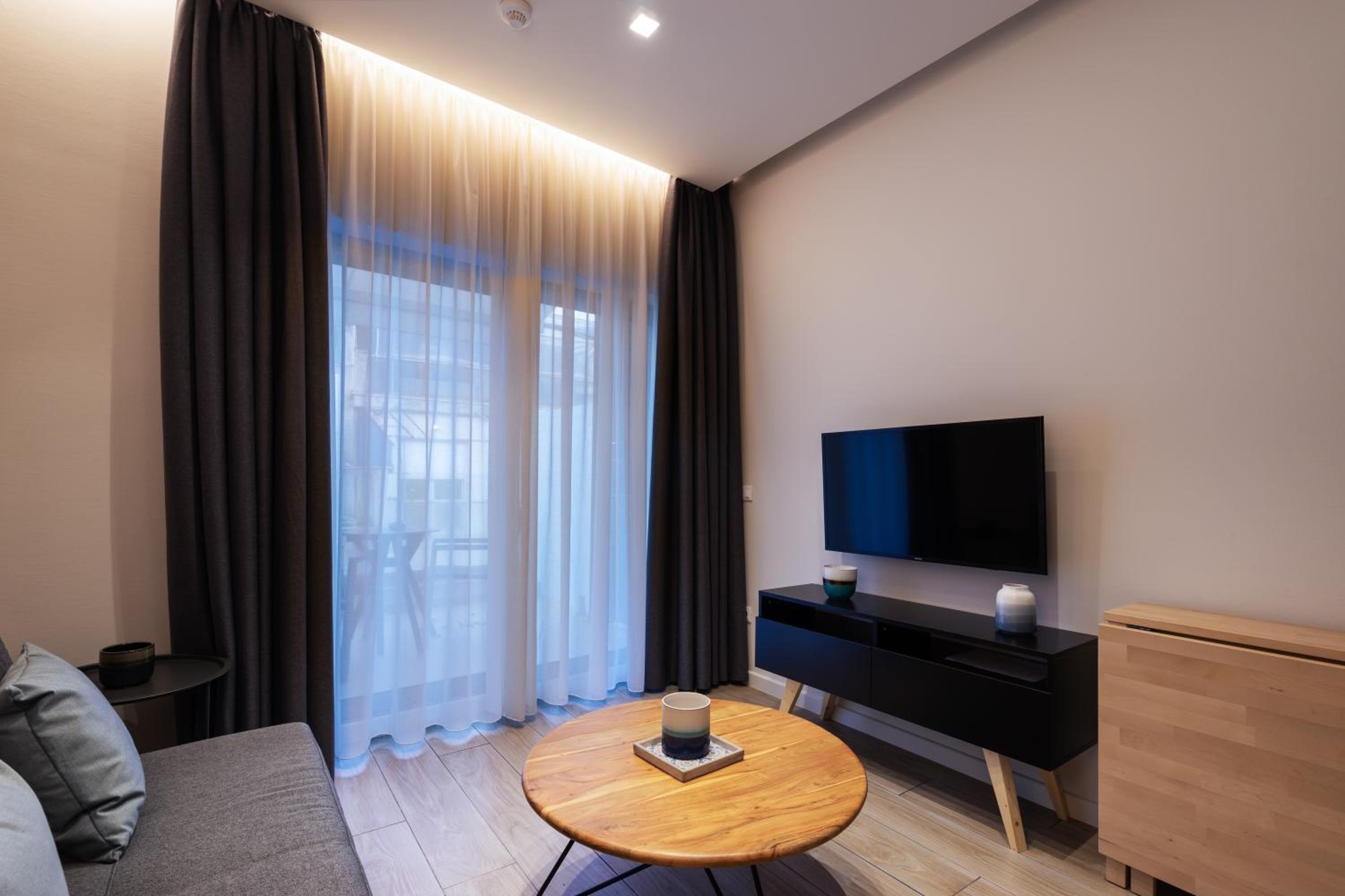 Comfort Apartment with Balcony photo 2