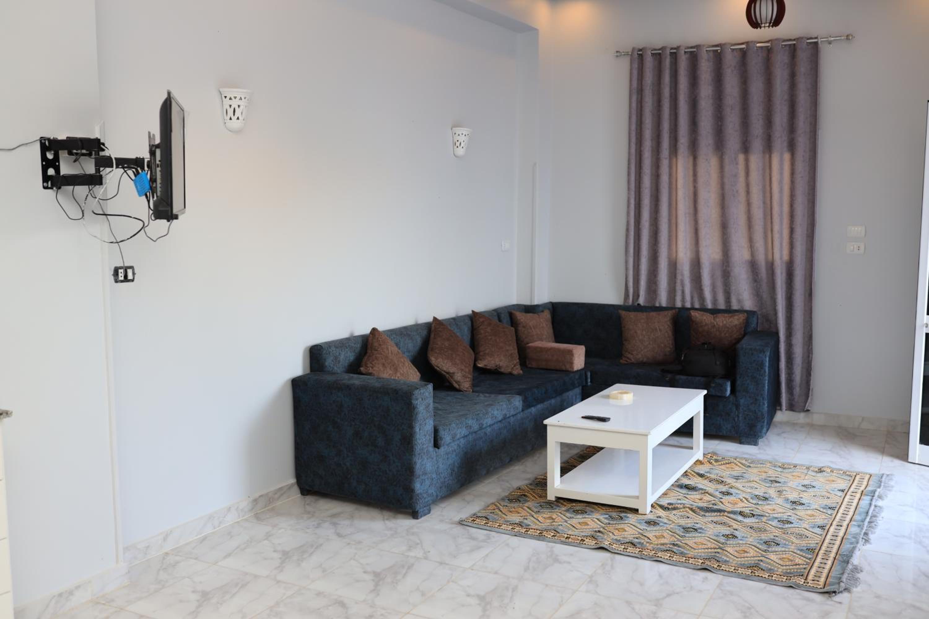 Two-Bedroom Apartment - Photo 6