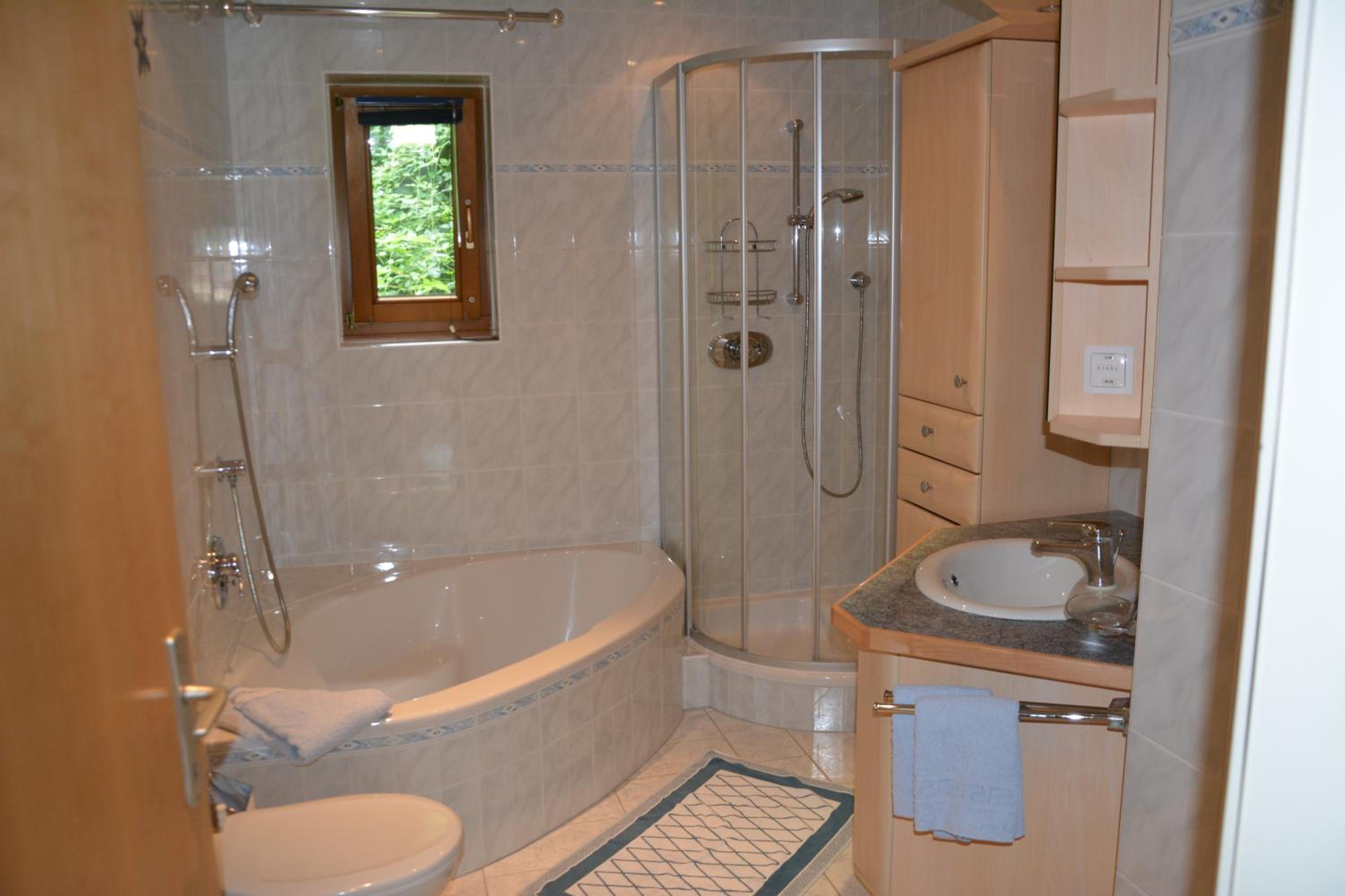 Two-Bedroom Apartment (4 Adults) photo 3