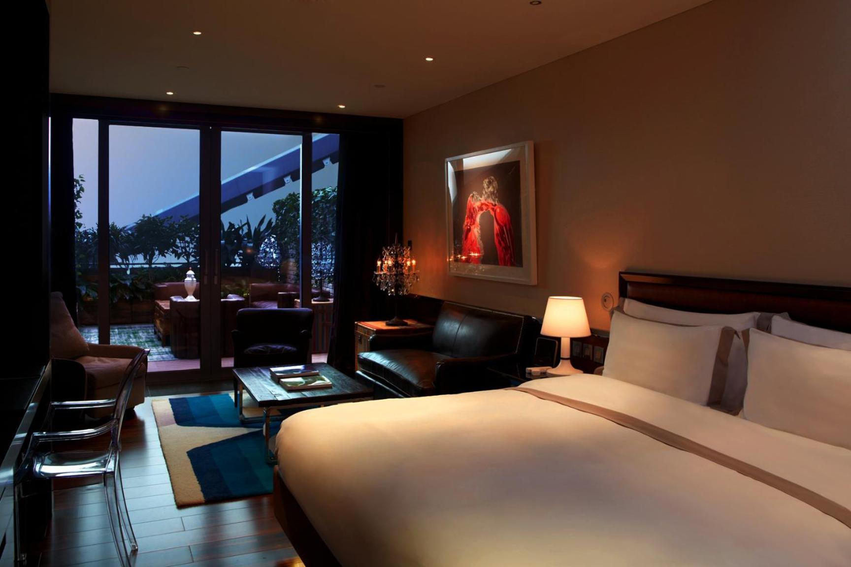 hotel room with a nice view of the city?