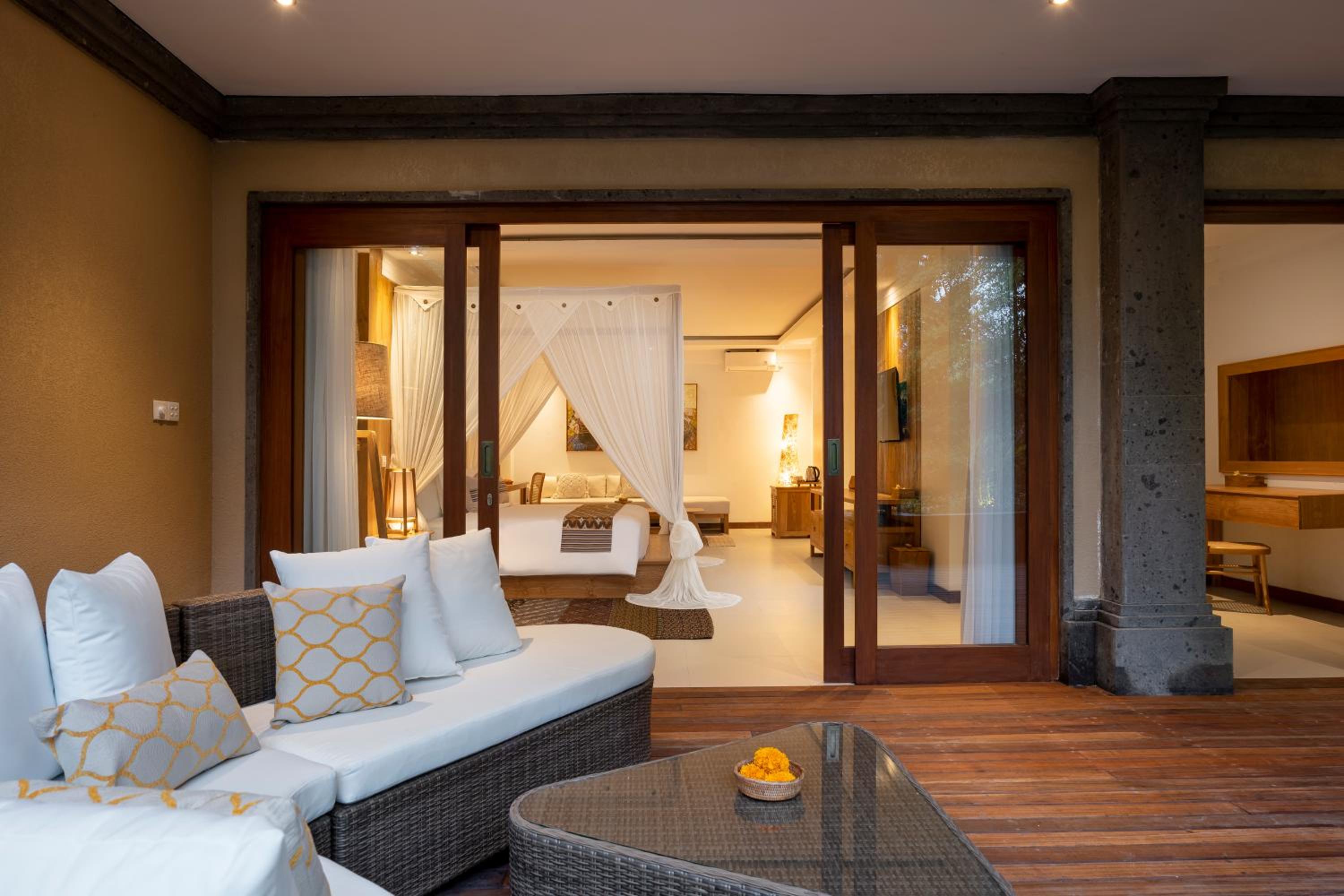 One Bedroom Family Jungle View - Photo 8