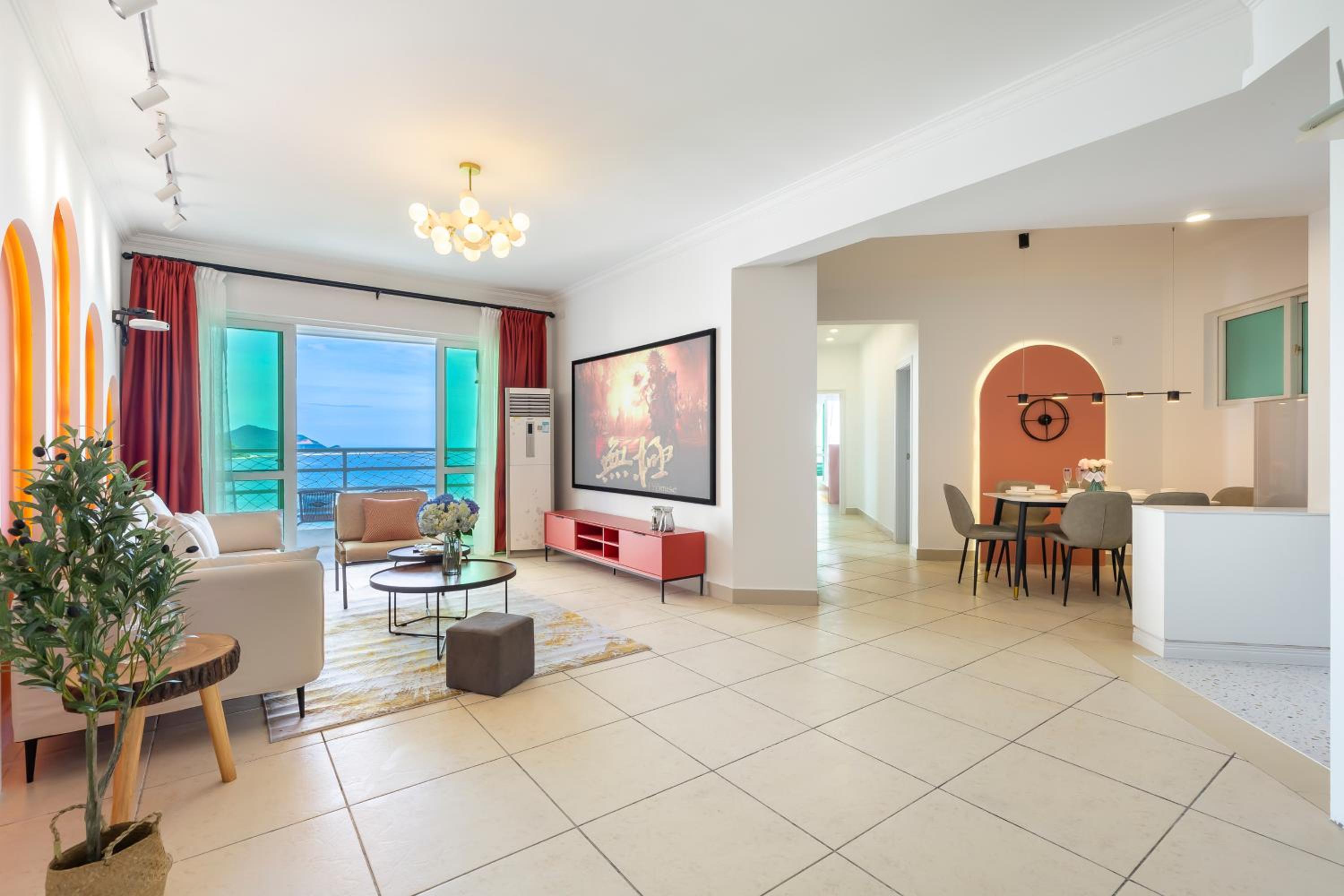 Deluxe Suite with Sea View - Photo 26