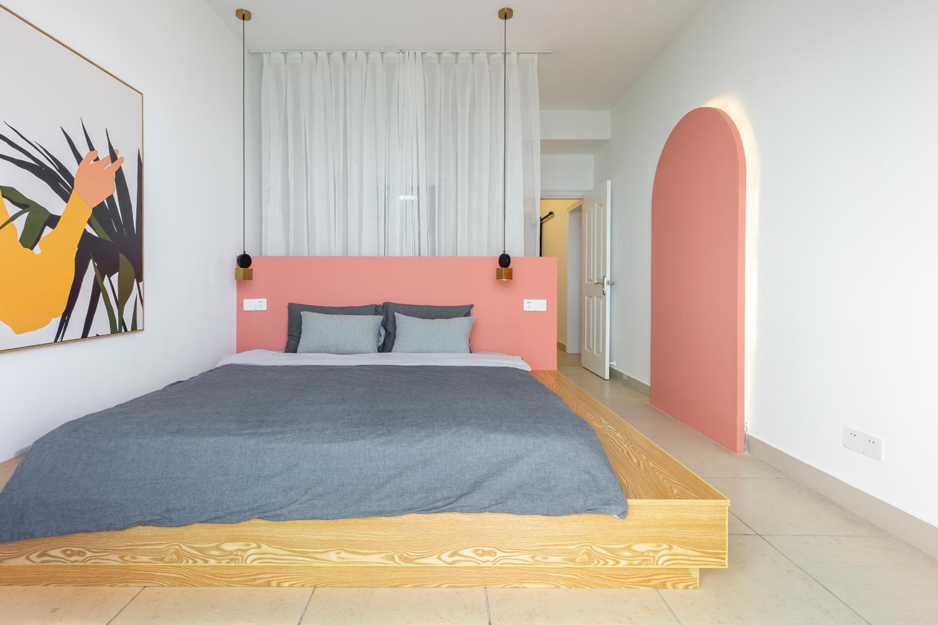 Deluxe Suite with Sea View - Photo 37