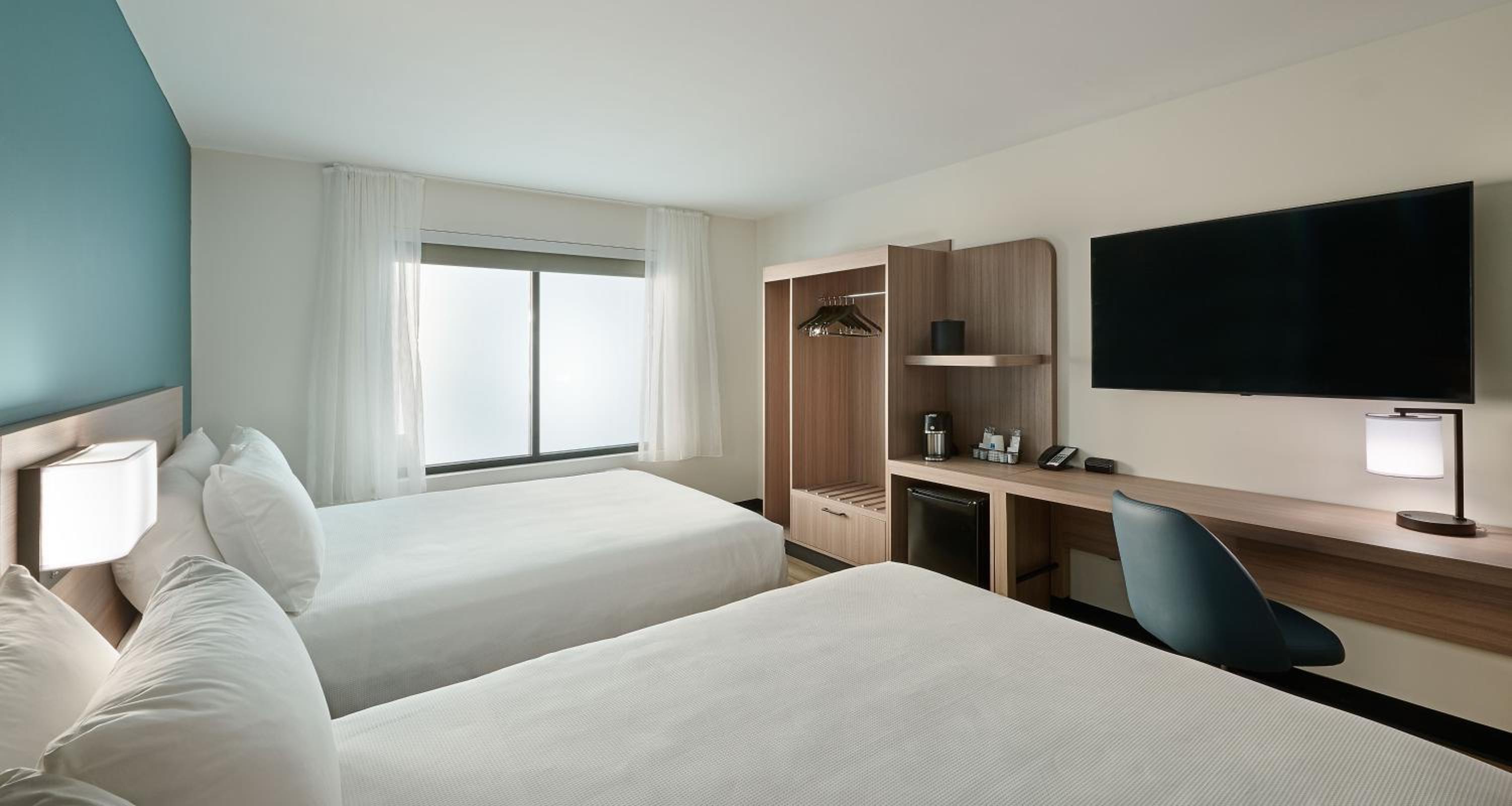Queen Room with Two Queen Beds - High Floor