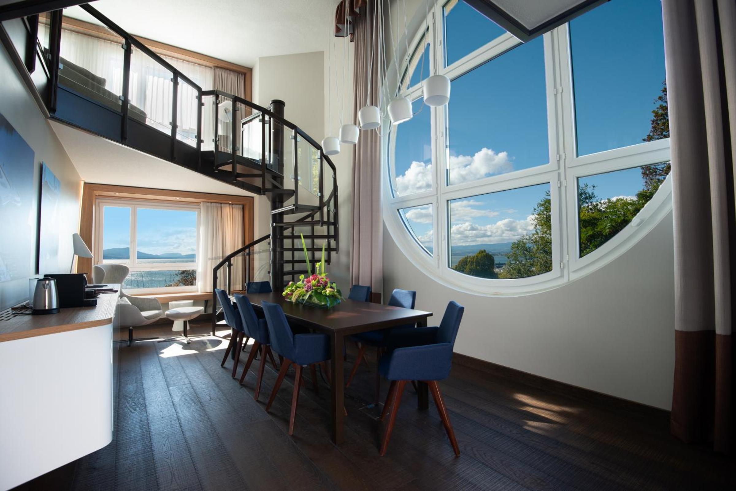 Duplex King Suite with Lake View thumbnail 6
