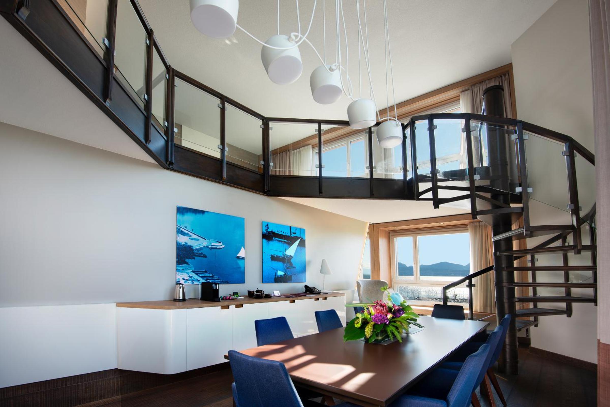 Duplex King Suite with Lake View