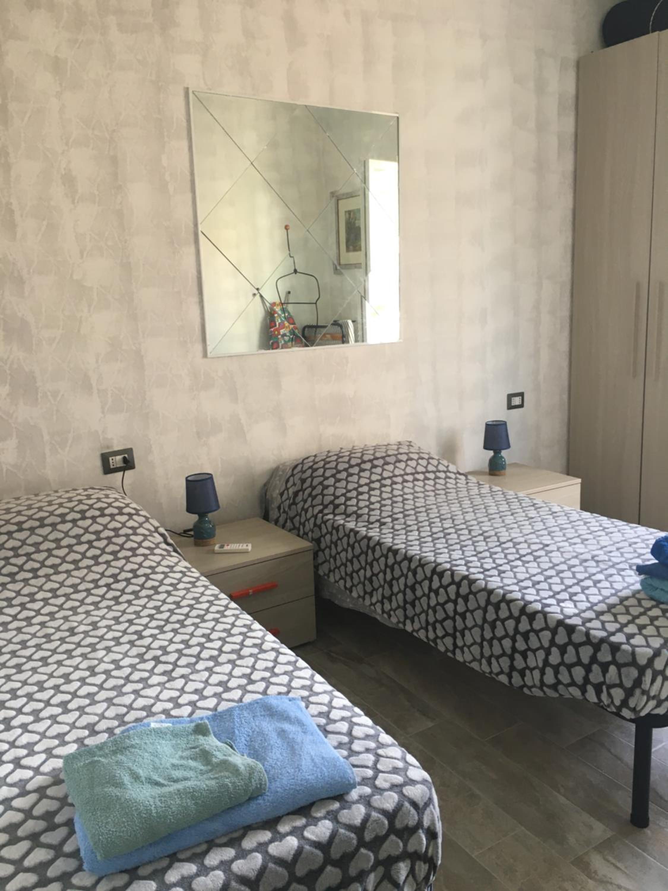 One-Bedroom Apartment - Photo 14