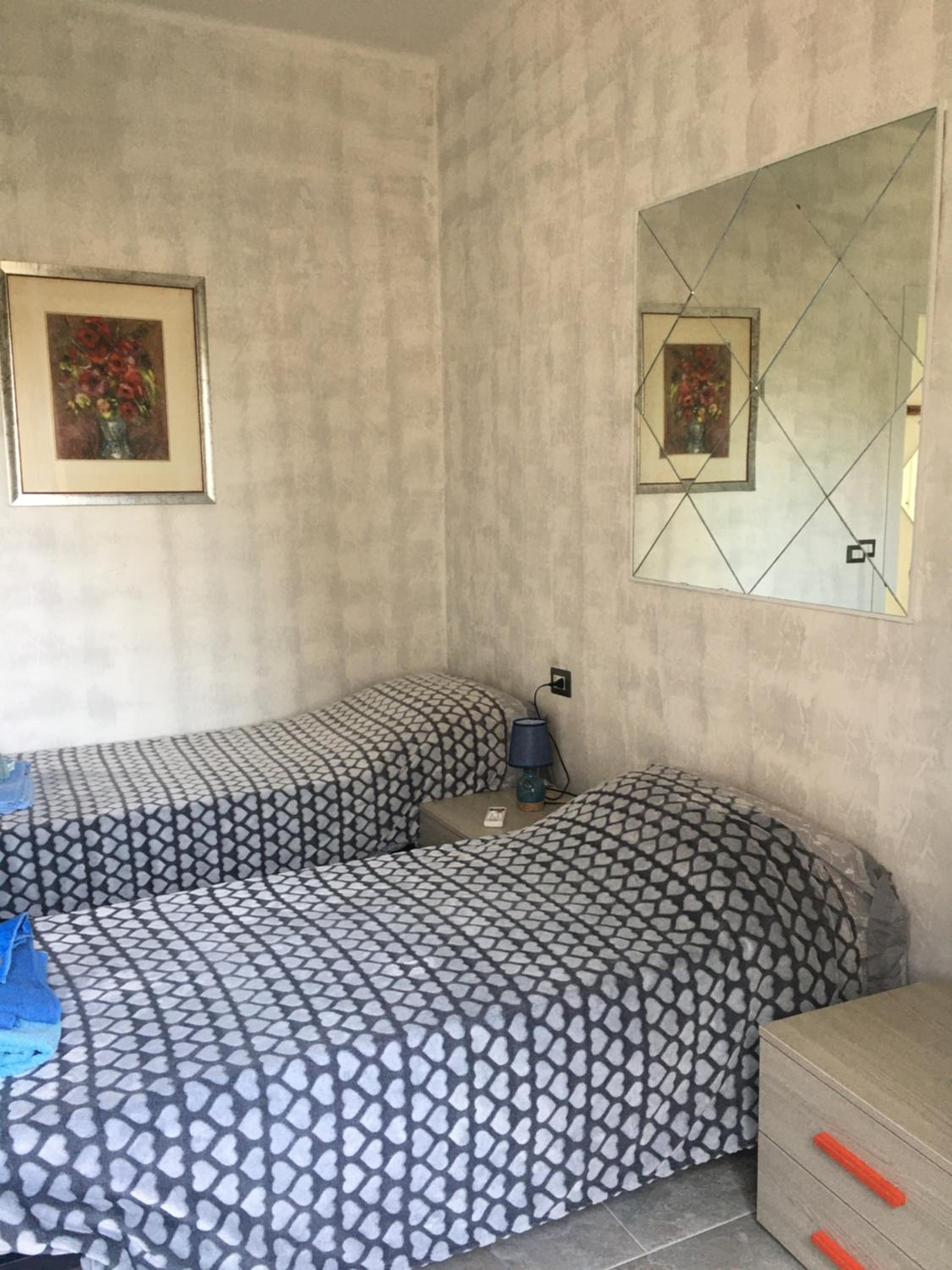 One-Bedroom Apartment - Photo 16
