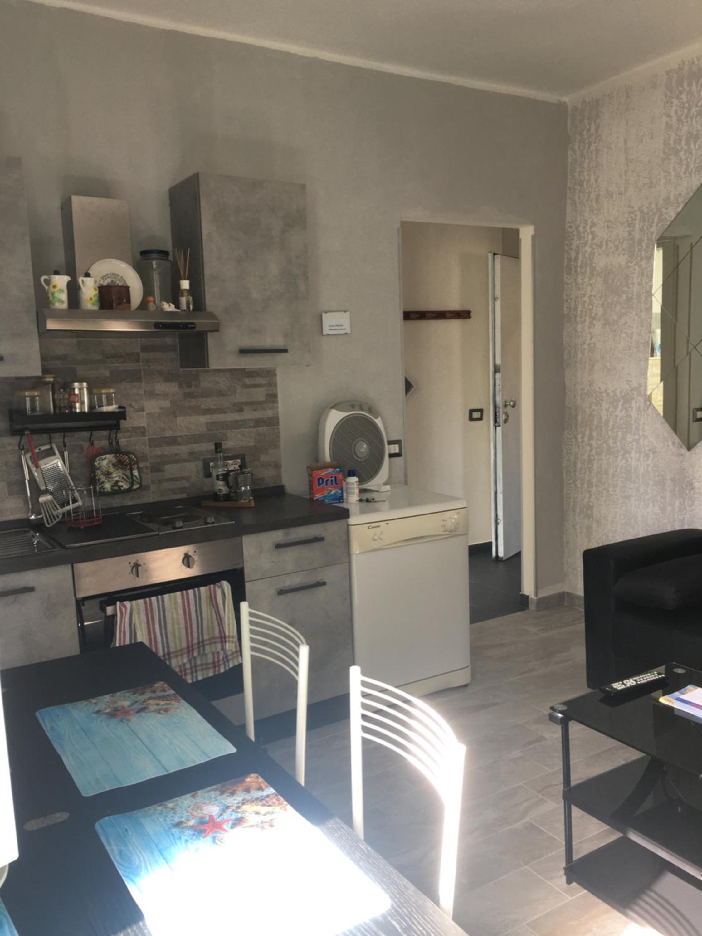 One-Bedroom Apartment - Photo 18