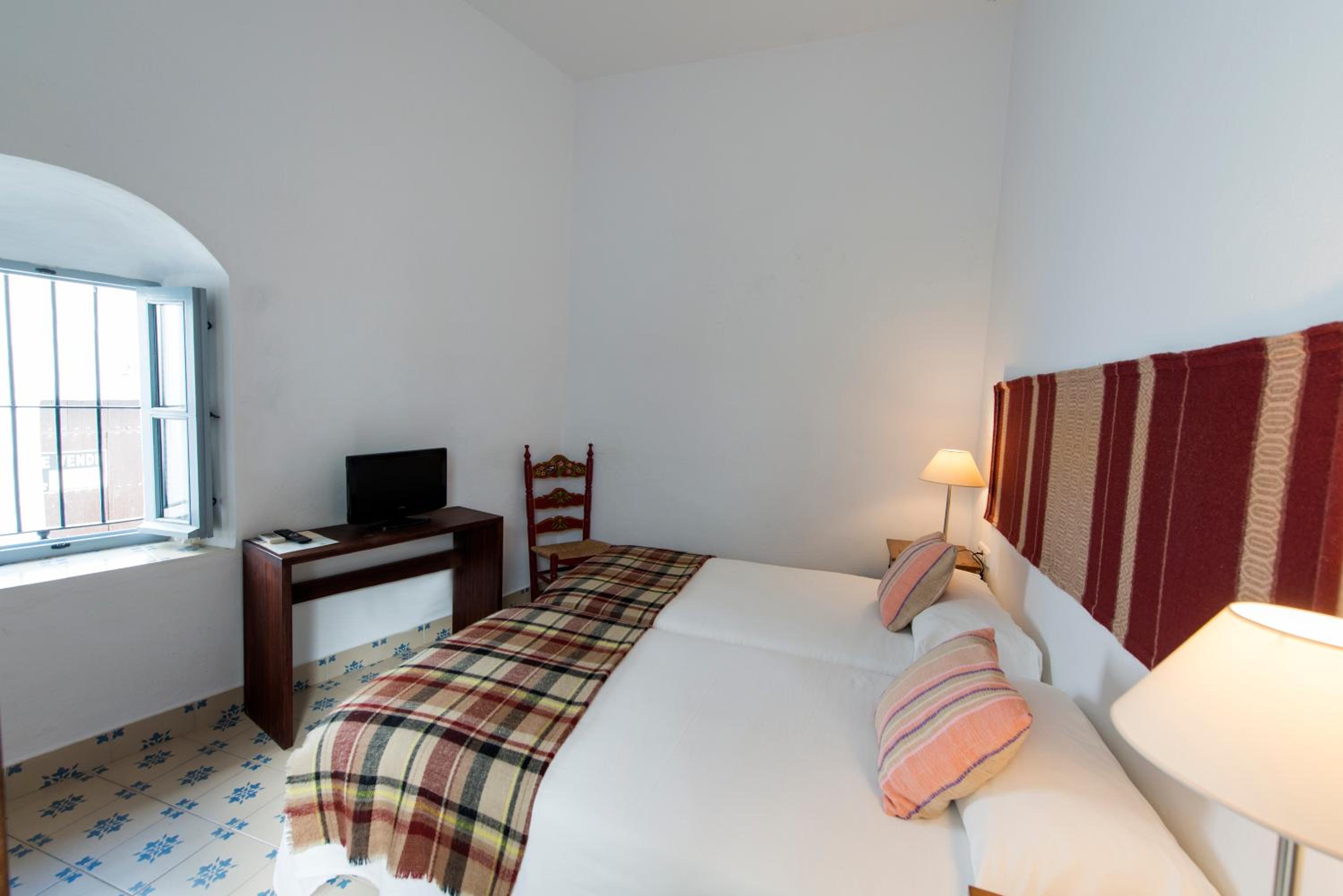 Budget Double or Twin Room photo 2