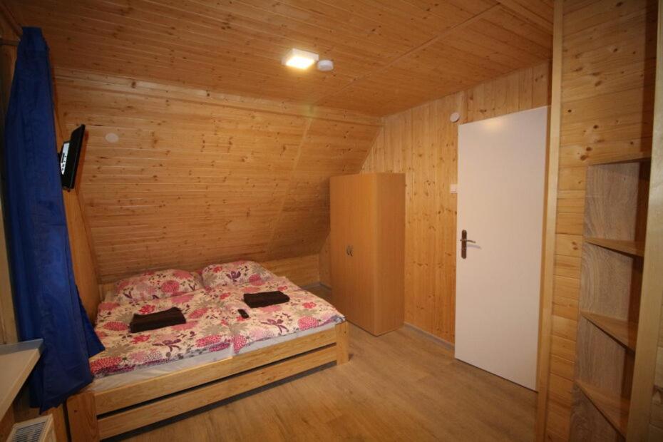 Three-Bedroom Apartment photo 1