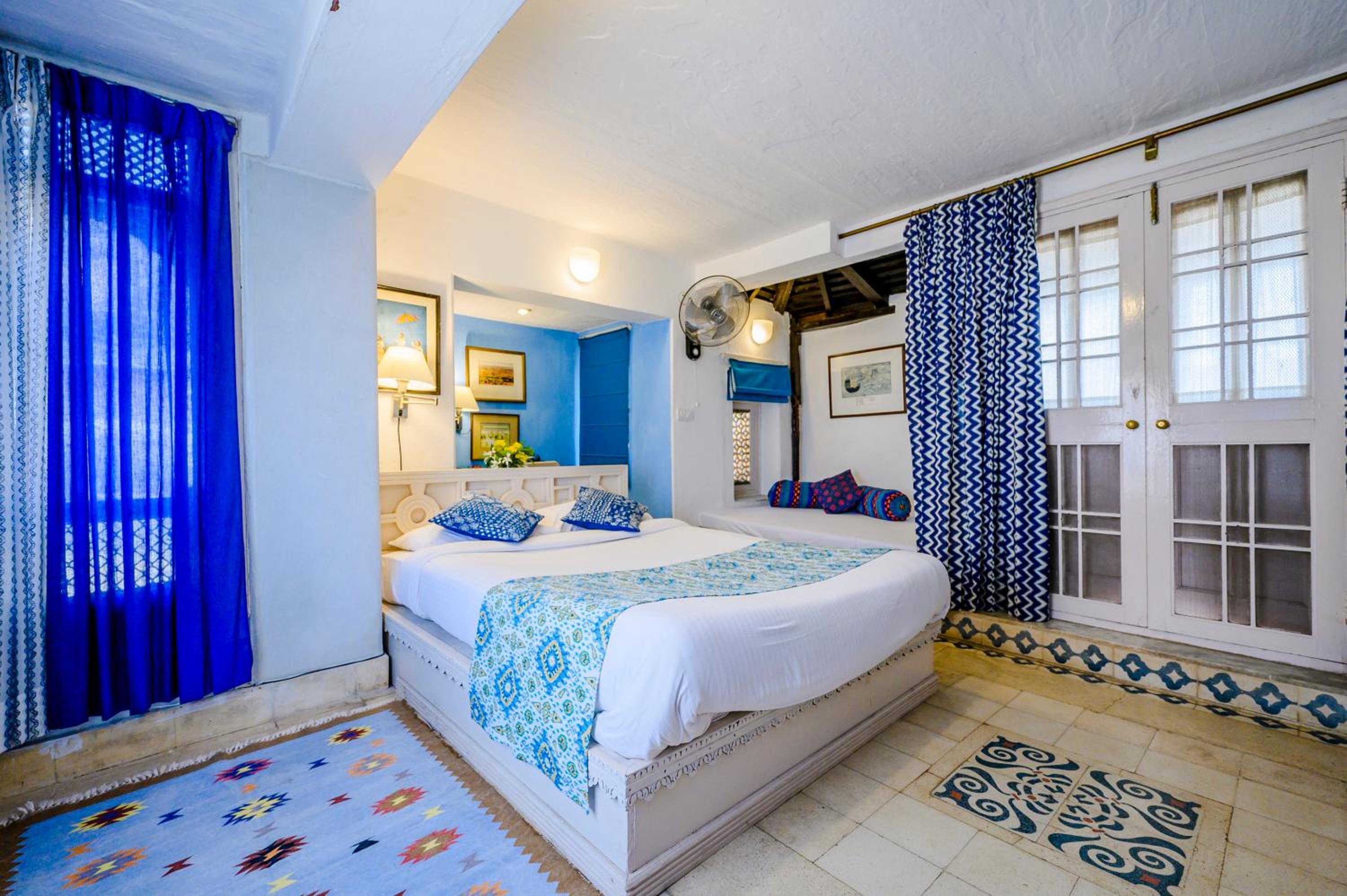 Heritage Old World Room - Enjoy a 10% discount on spa, laundry, and vintage car services, alongside complimentary evening tea, guided fort tours, and morning yoga (7:00 AM – 8:00 AM) photo 1