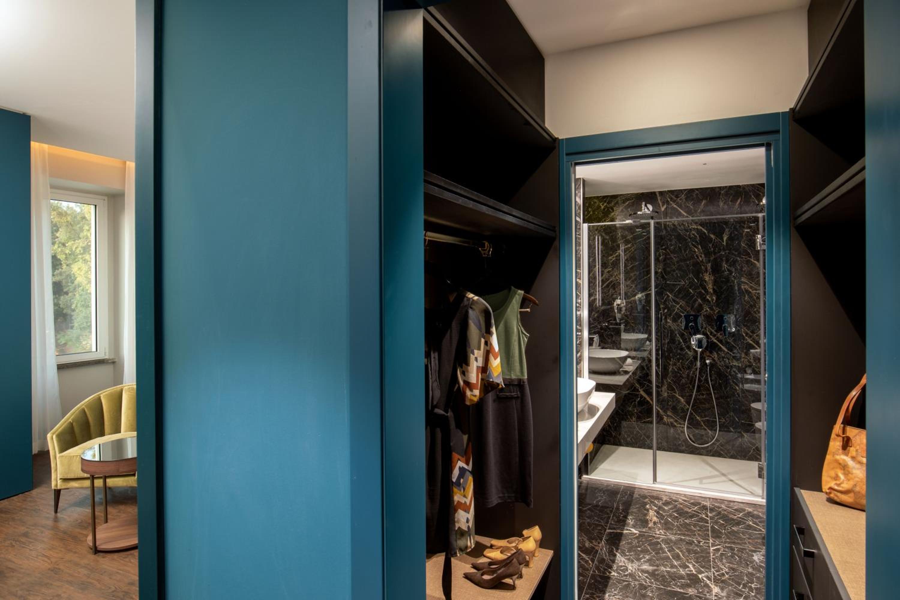  Luxury Junior Suite - Photo 7