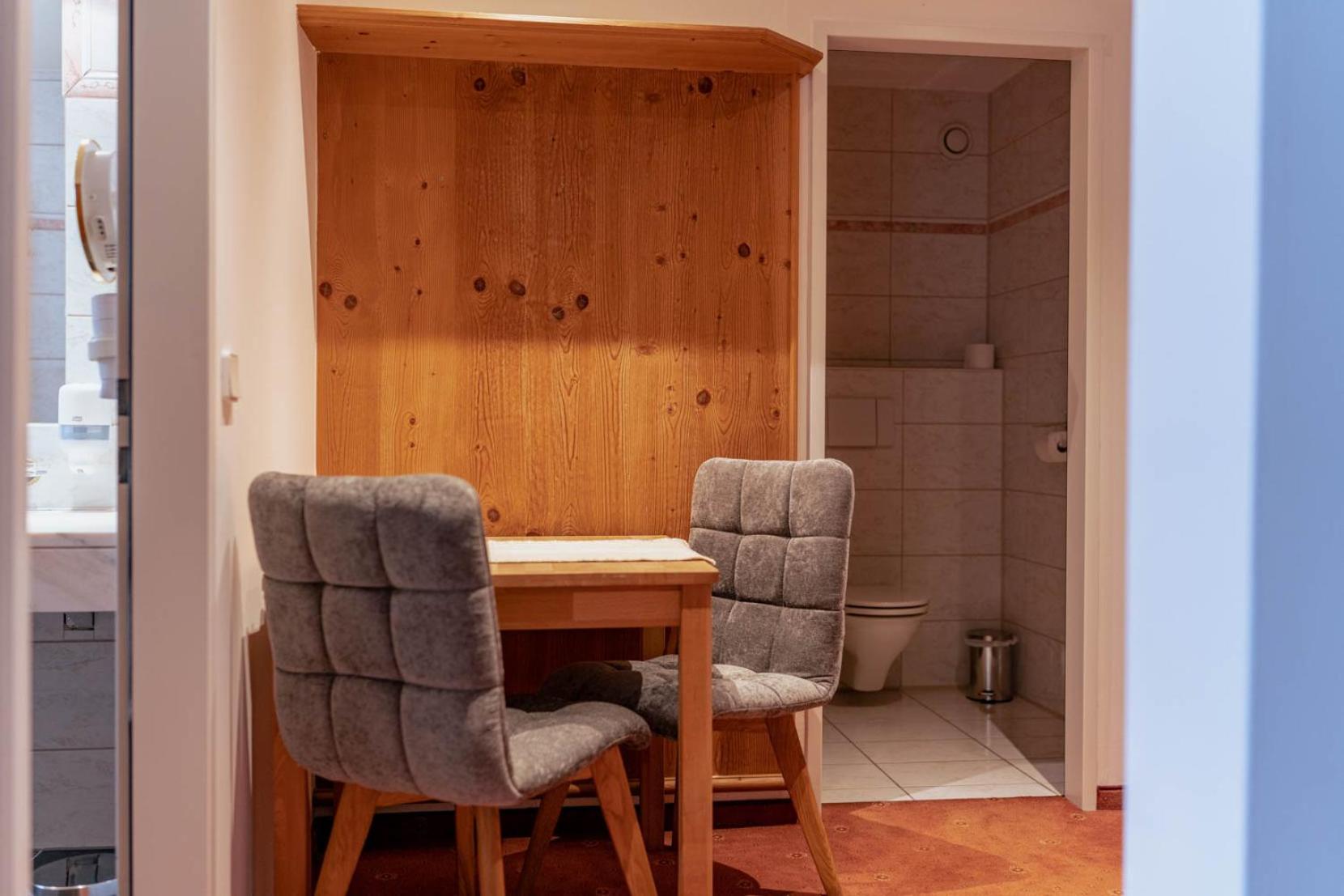 Standard Double Room - Photo 2