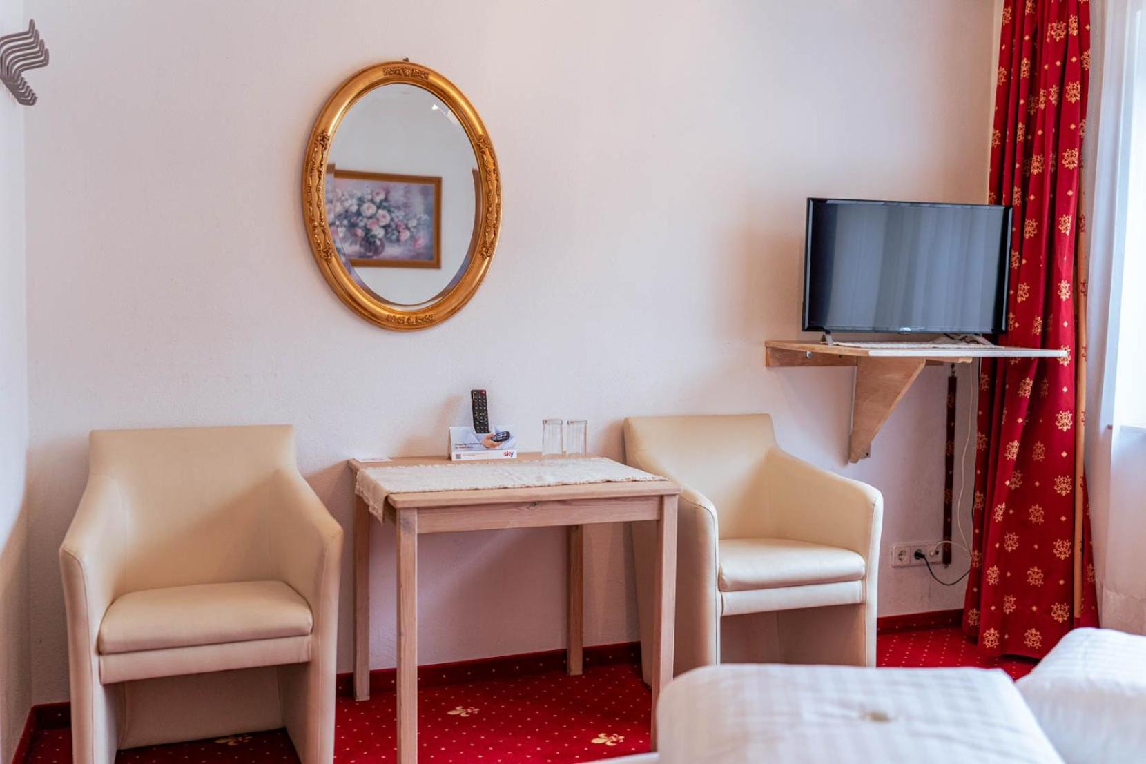 Double Room - Photo 3