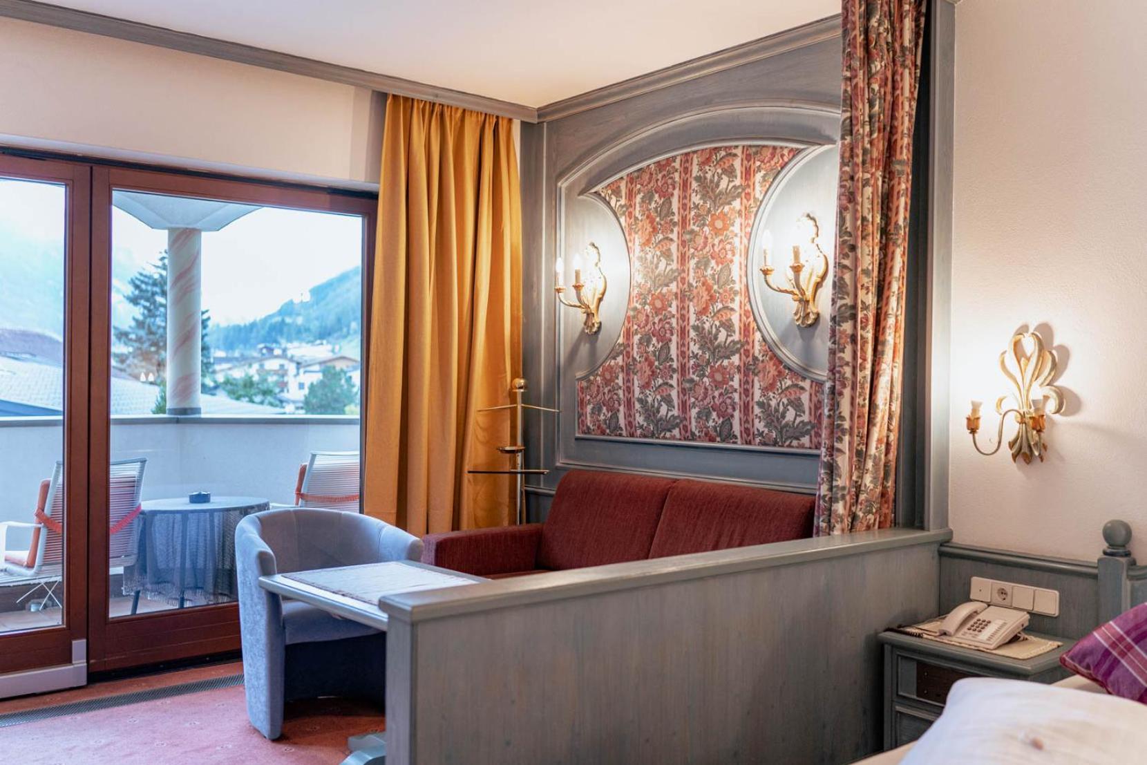 Junior Suite with Mountain View - Photo 4